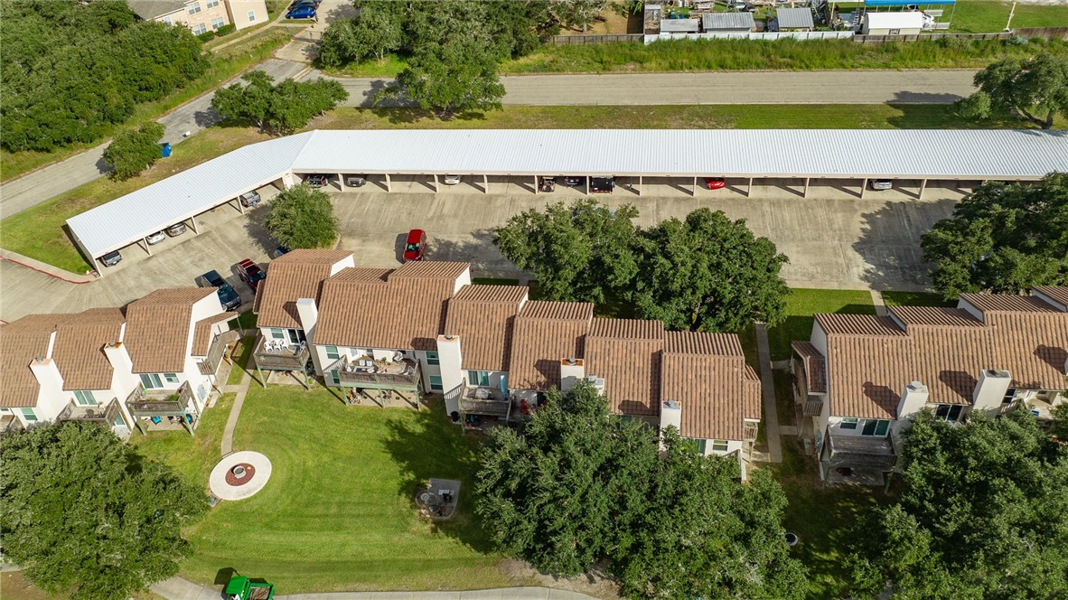221 Marion Dr B101