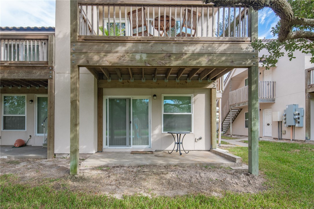 221 Marion Dr B101