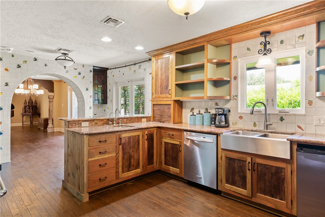 749 Meadowbrook