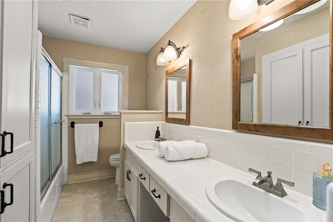 749 Meadowbrook