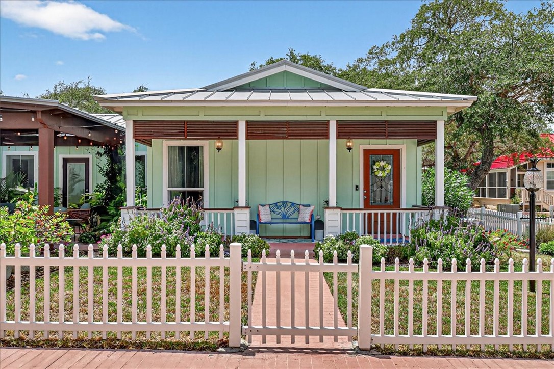 53 Old Cottage Beach