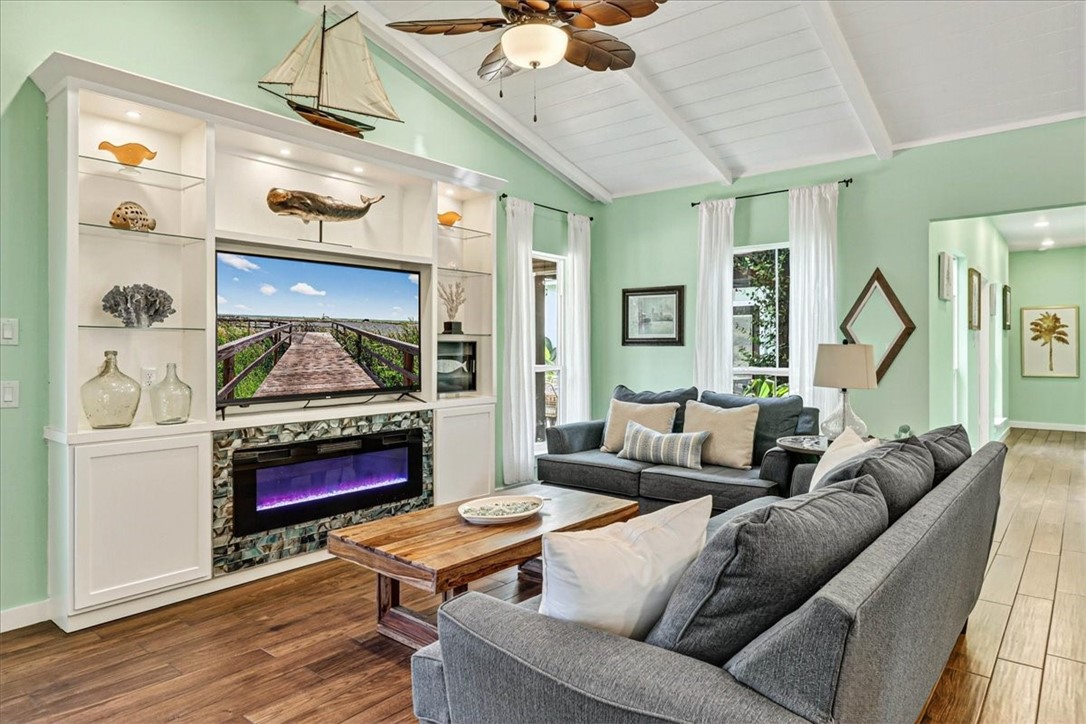 53 Old Cottage Beach