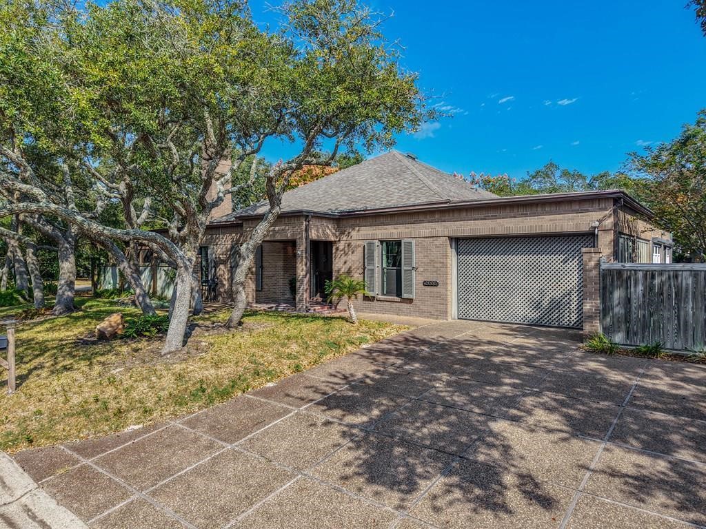 2006 Crescent Drive