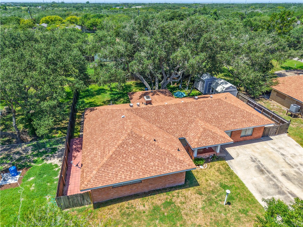 843 Pine Ave