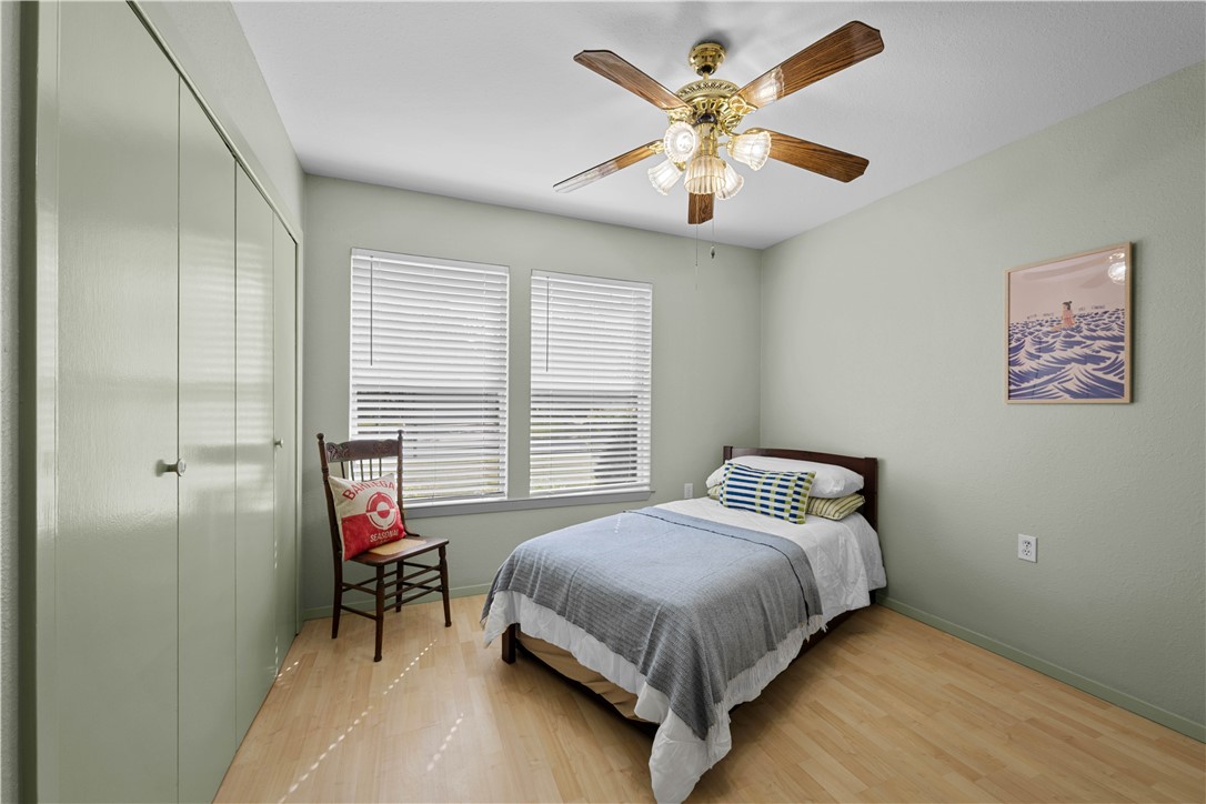 1513 Bluebird Ln