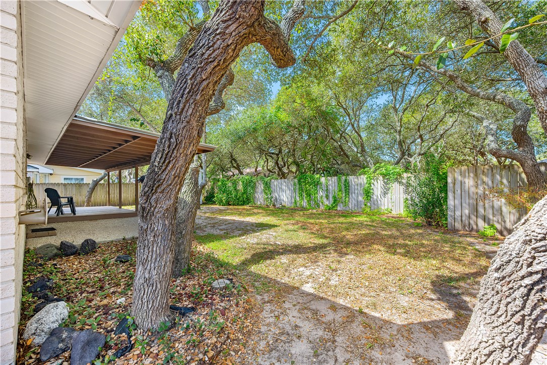 1513 Bluebird Ln