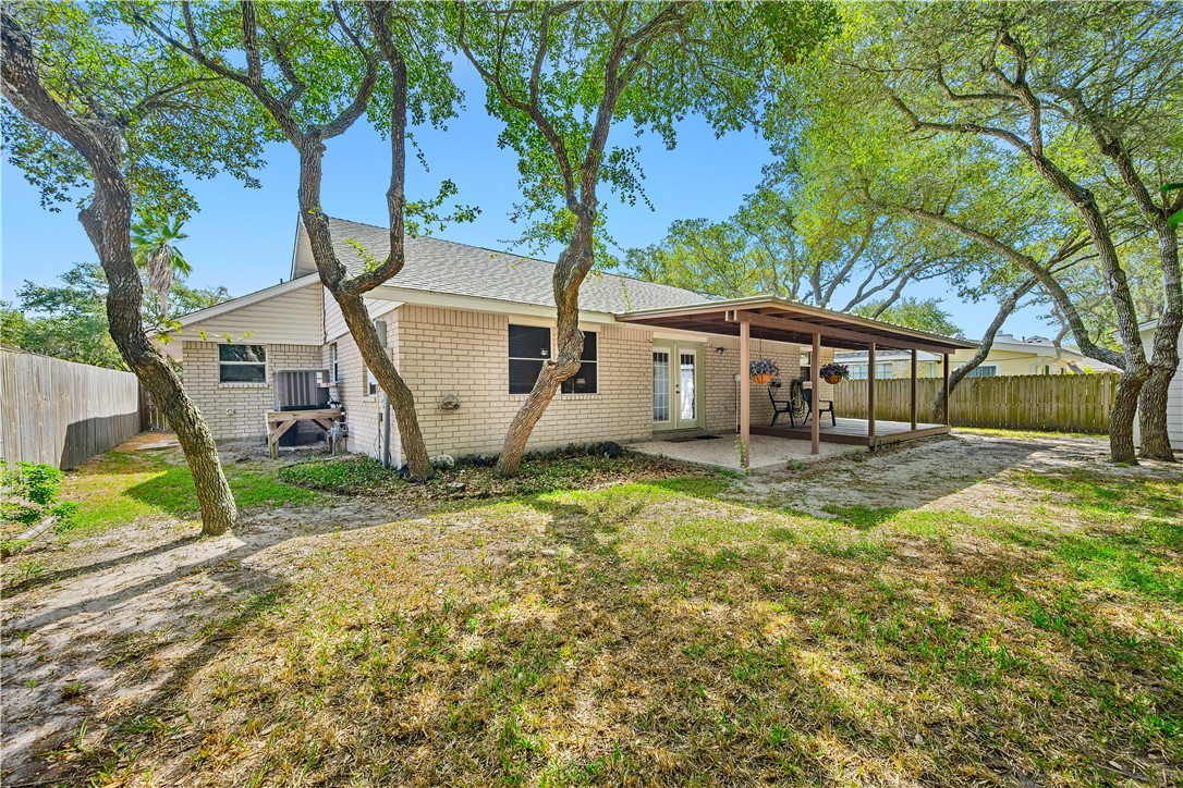 1513 Bluebird Ln