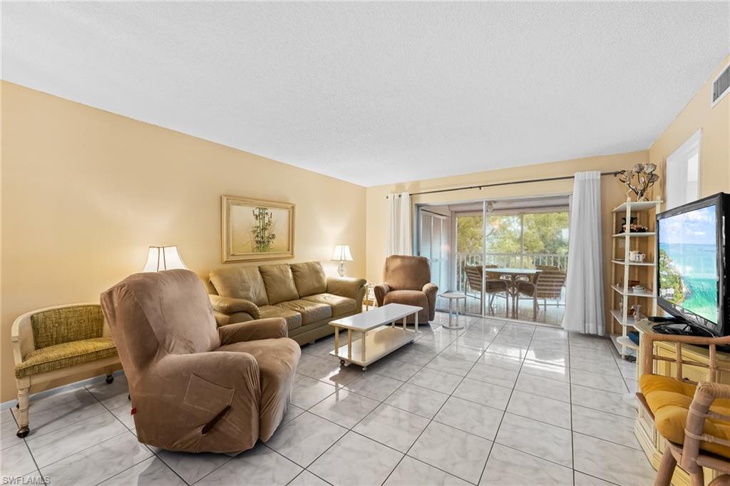 5419 Rattlesnake Hammock RD # 306F