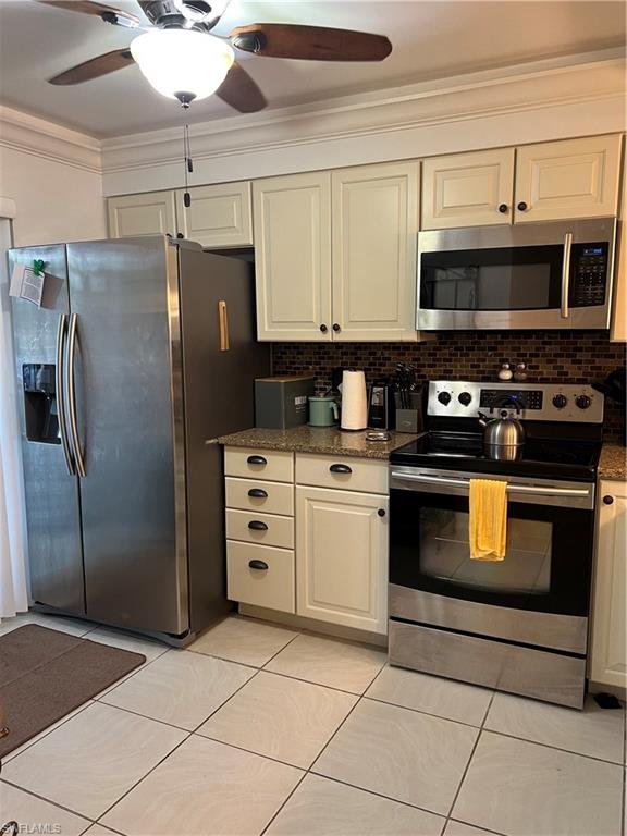 4090 Looking Glass LN # 2911