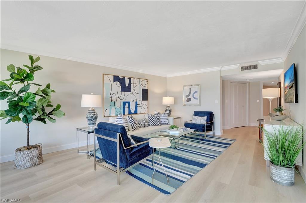 2357 Gulf Shore BLVD N # 107