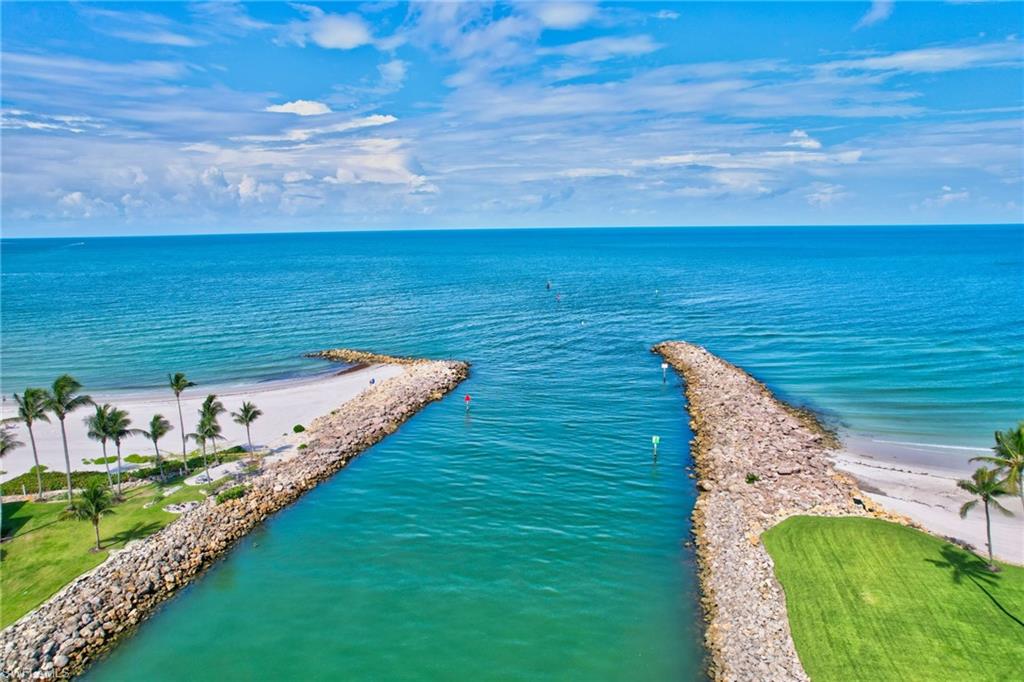 2400 Gulf Shore BLVD N # 603