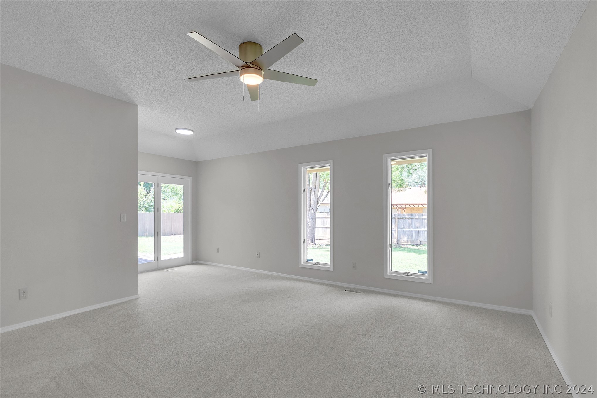 7003 E 78th Place