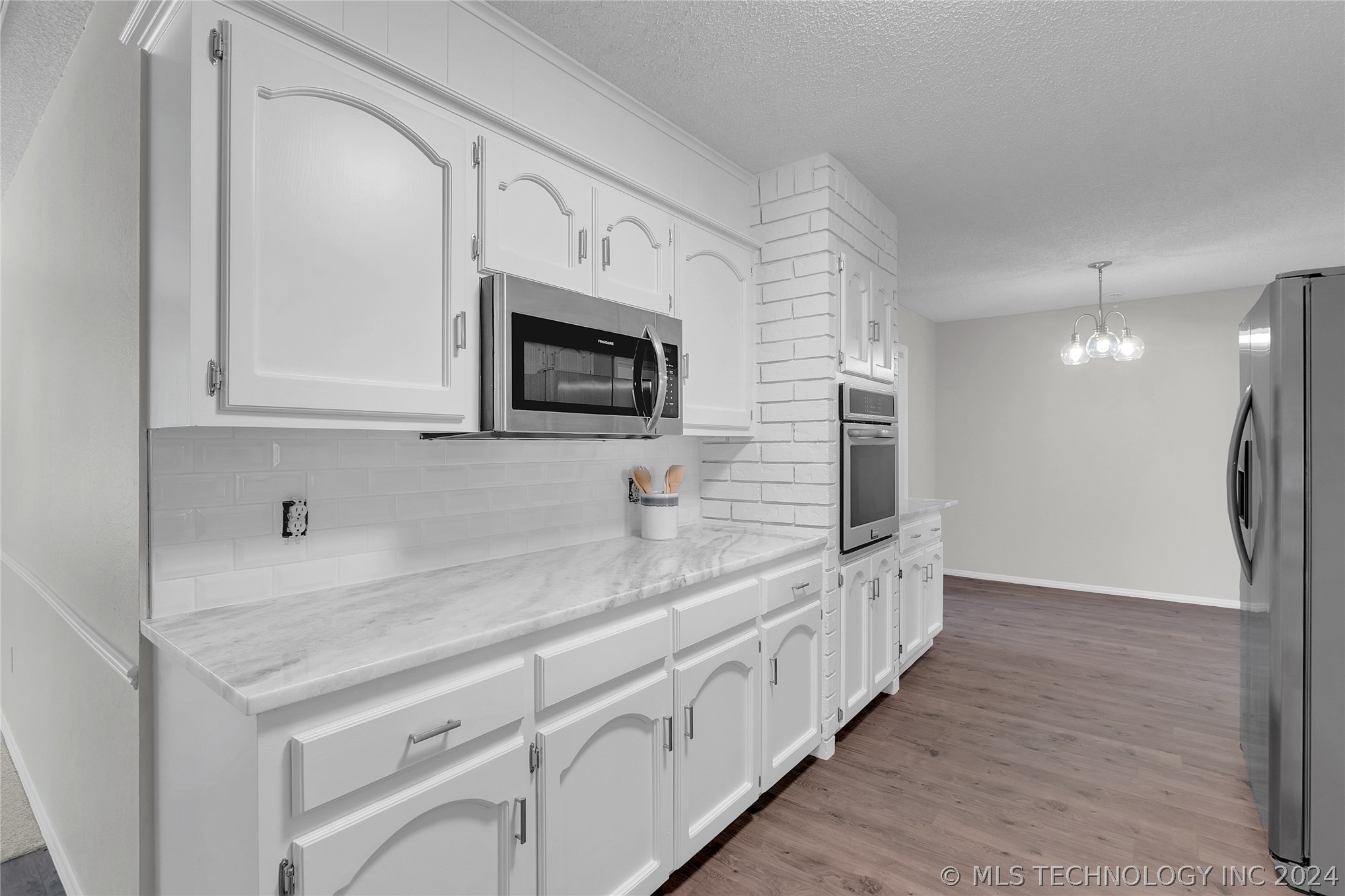 7003 E 78th Place