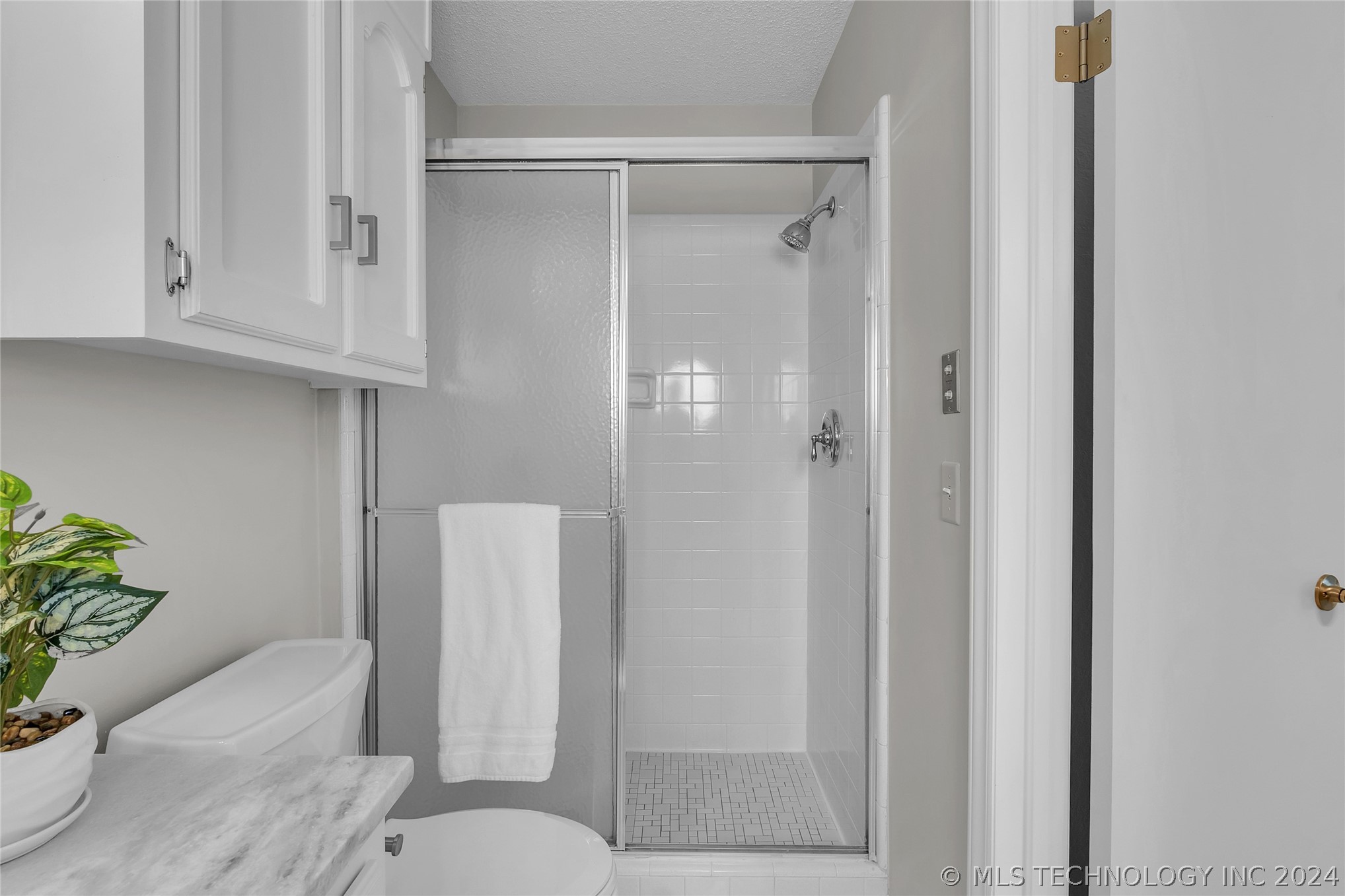 7003 E 78th Place