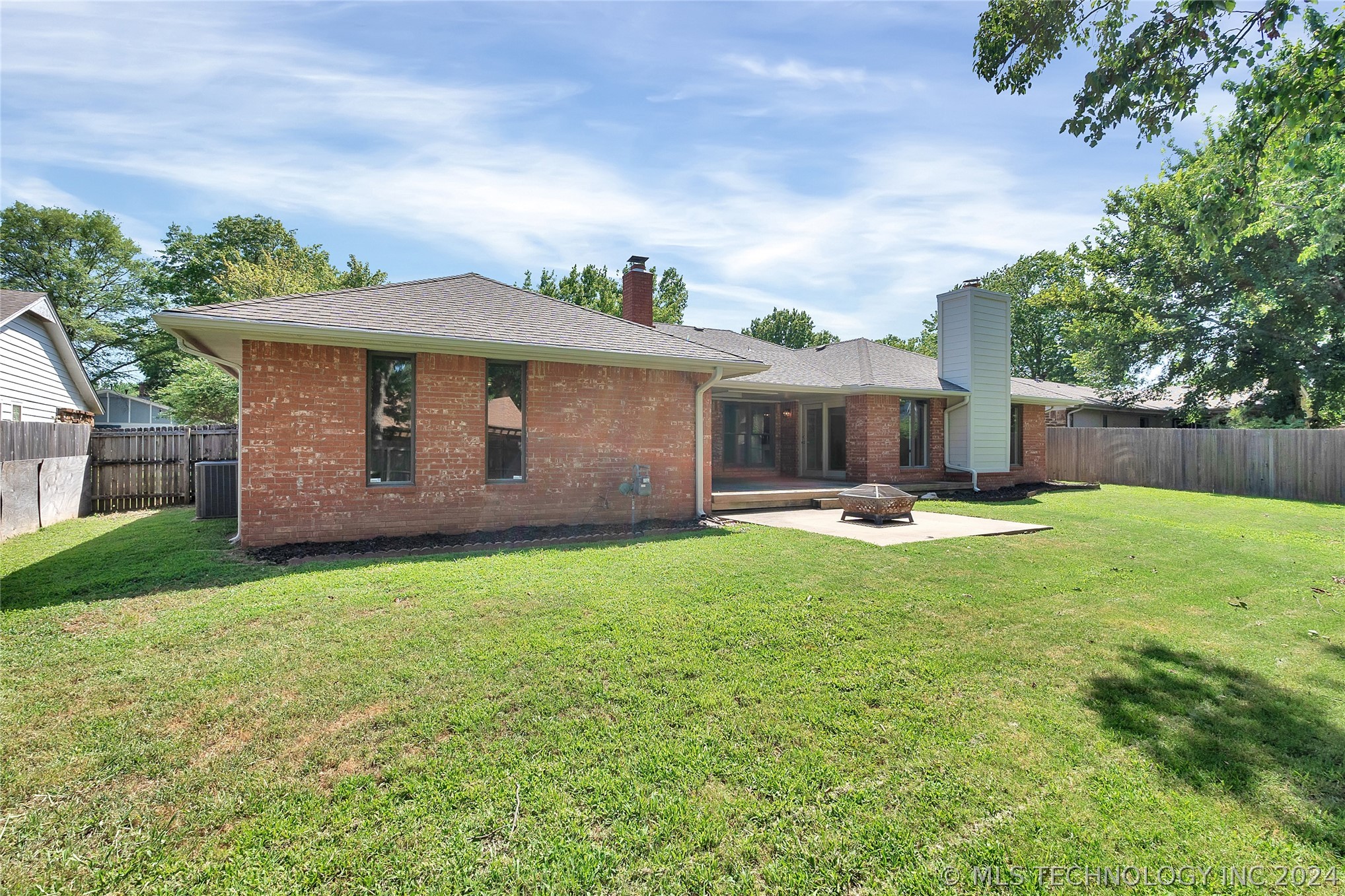 7003 E 78th Place