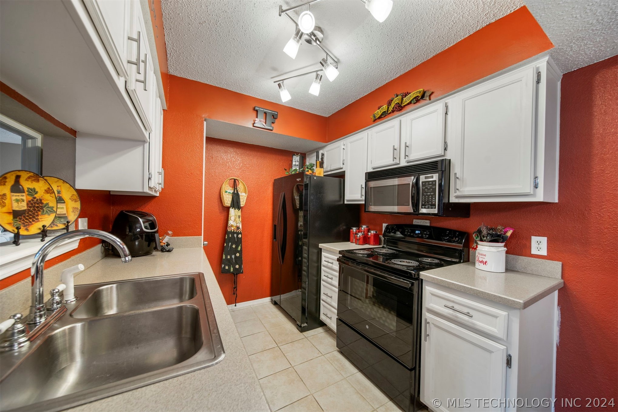2846 E 90TH Street 1006
