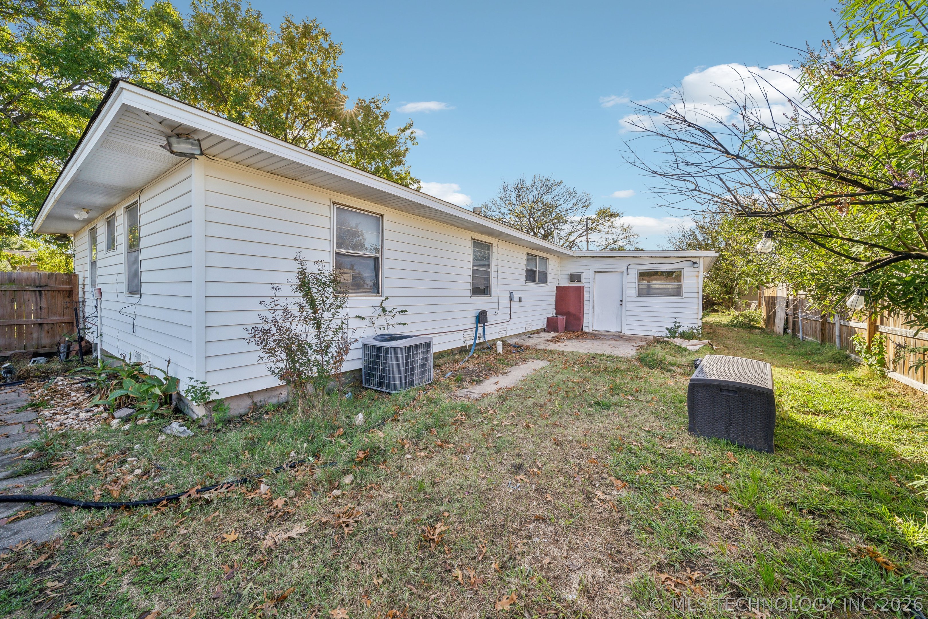 9709 E 4th Place