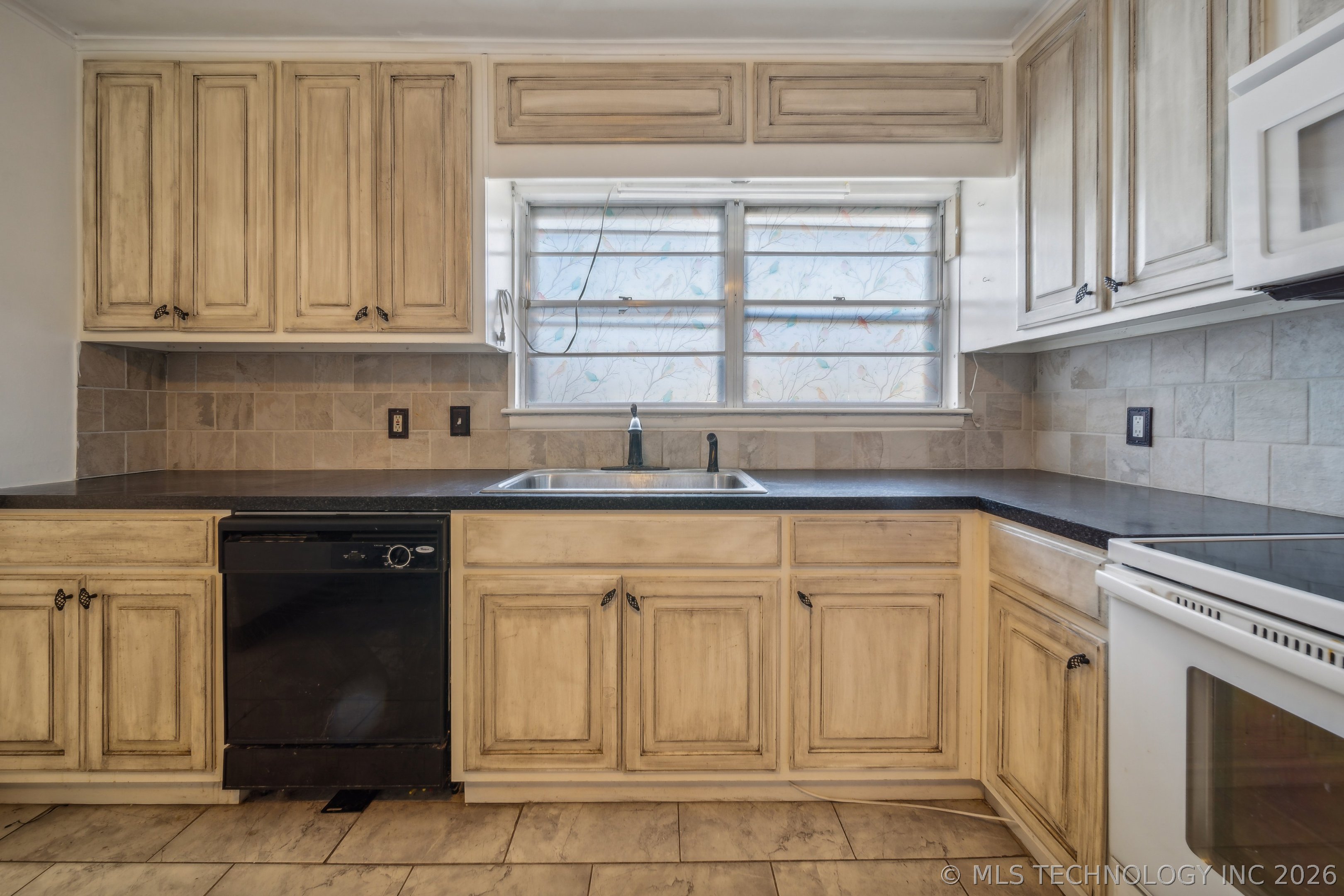 9709 E 4th Place