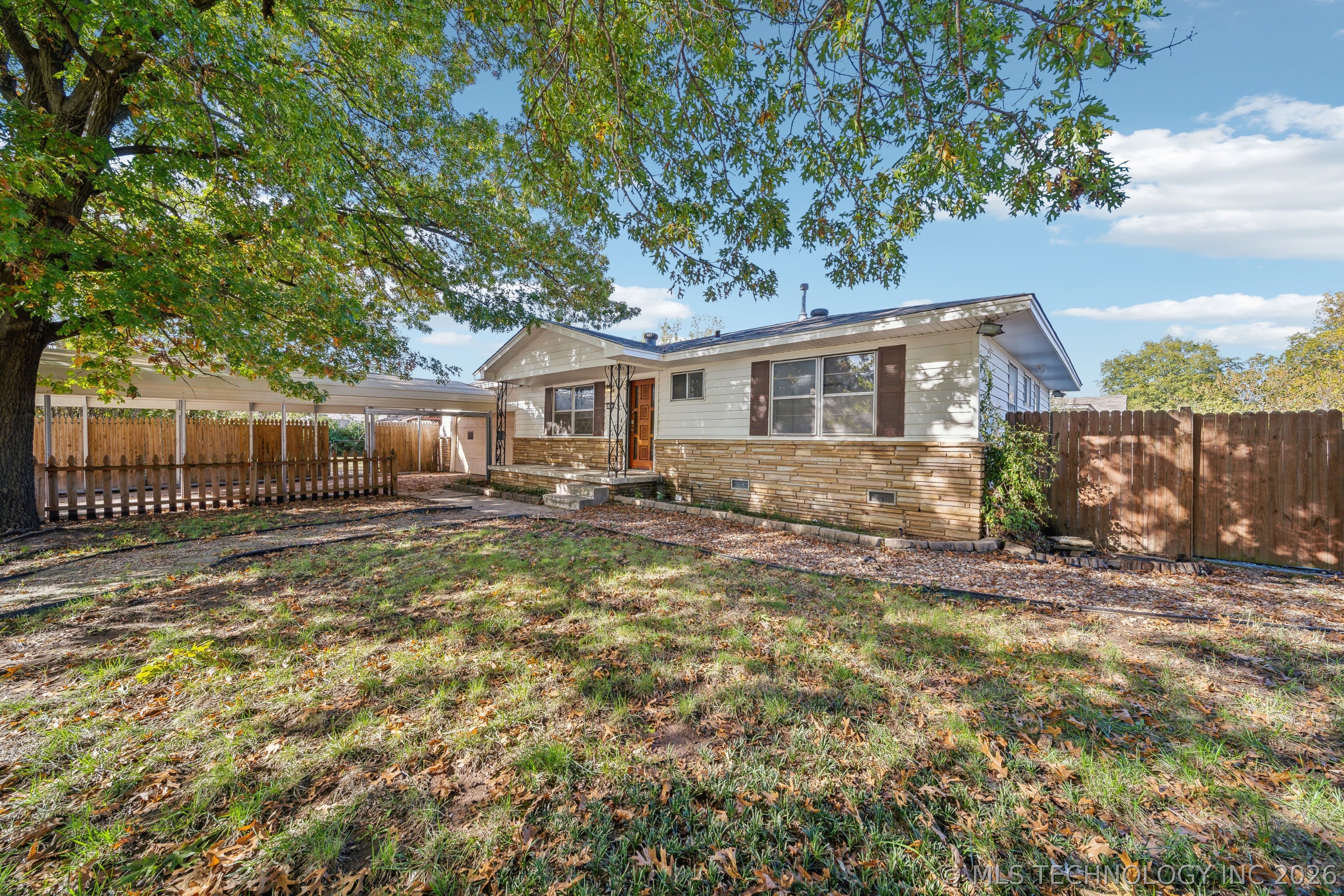 9709 E 4th Place