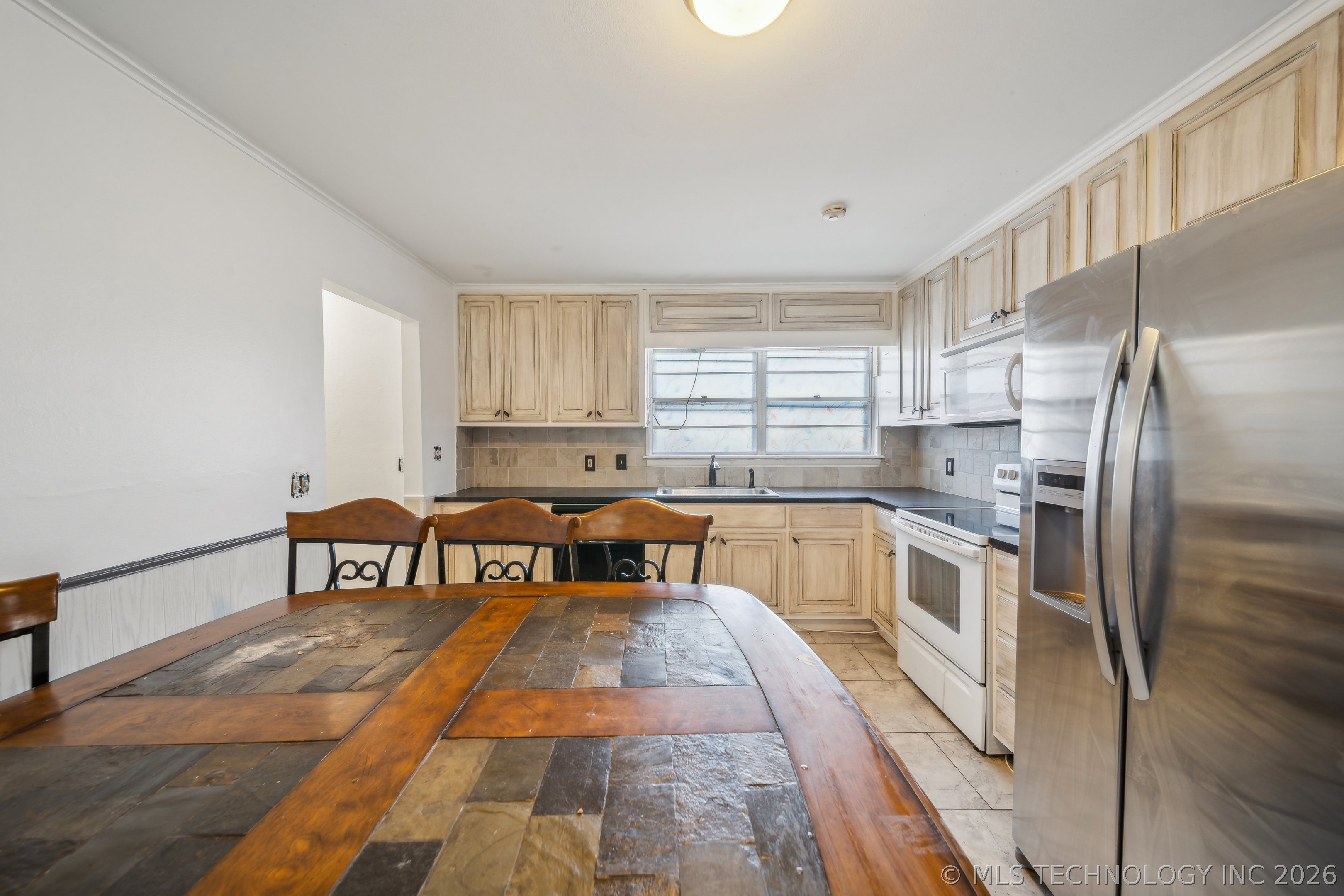 9709 E 4th Place