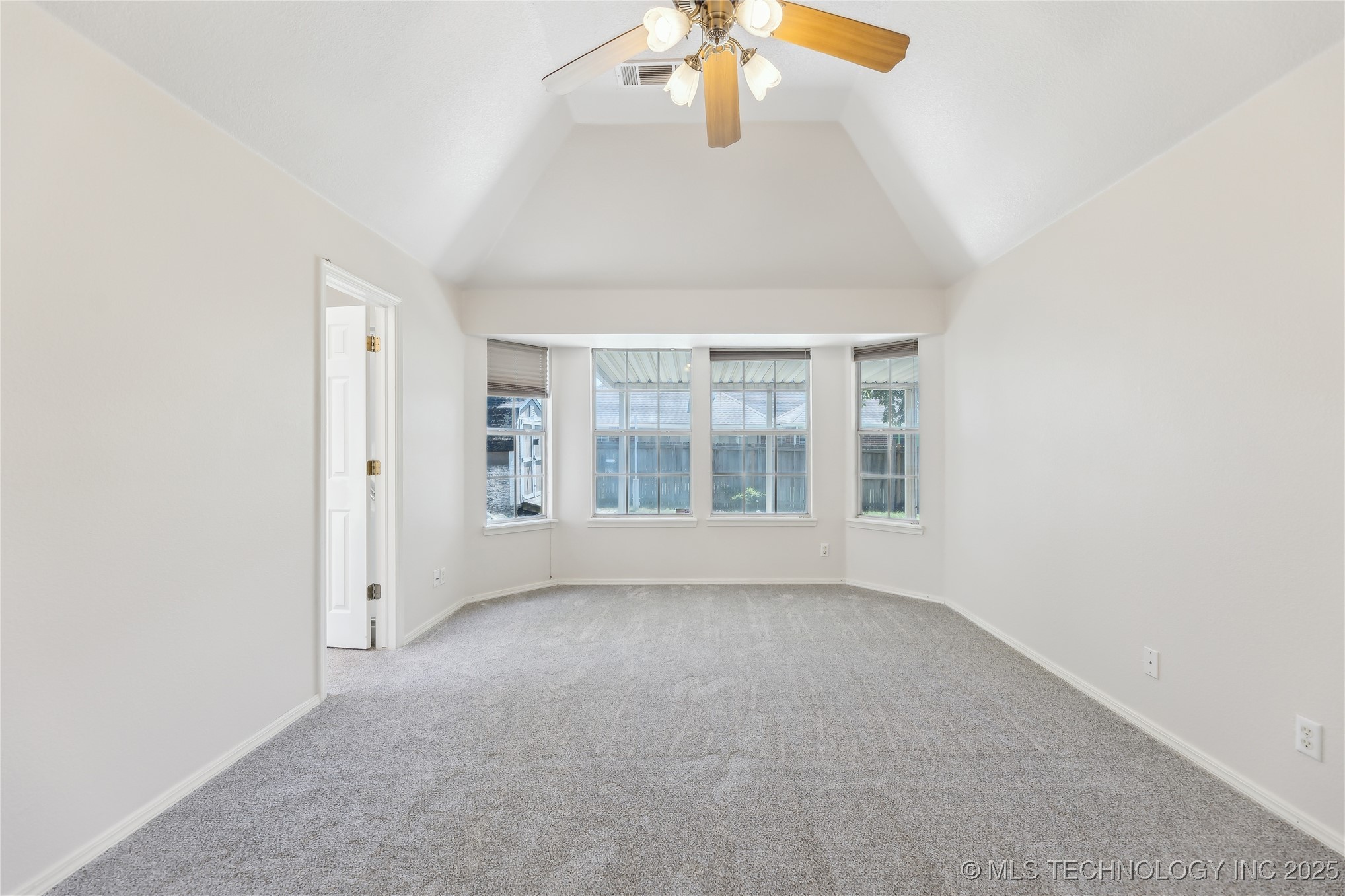 10220 E 116th Place S