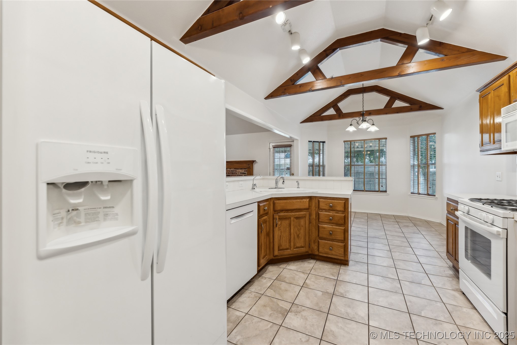 10220 E 116th Place S