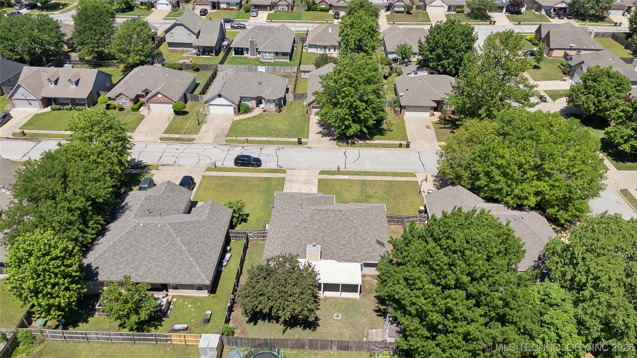 10220 E 116th Place S