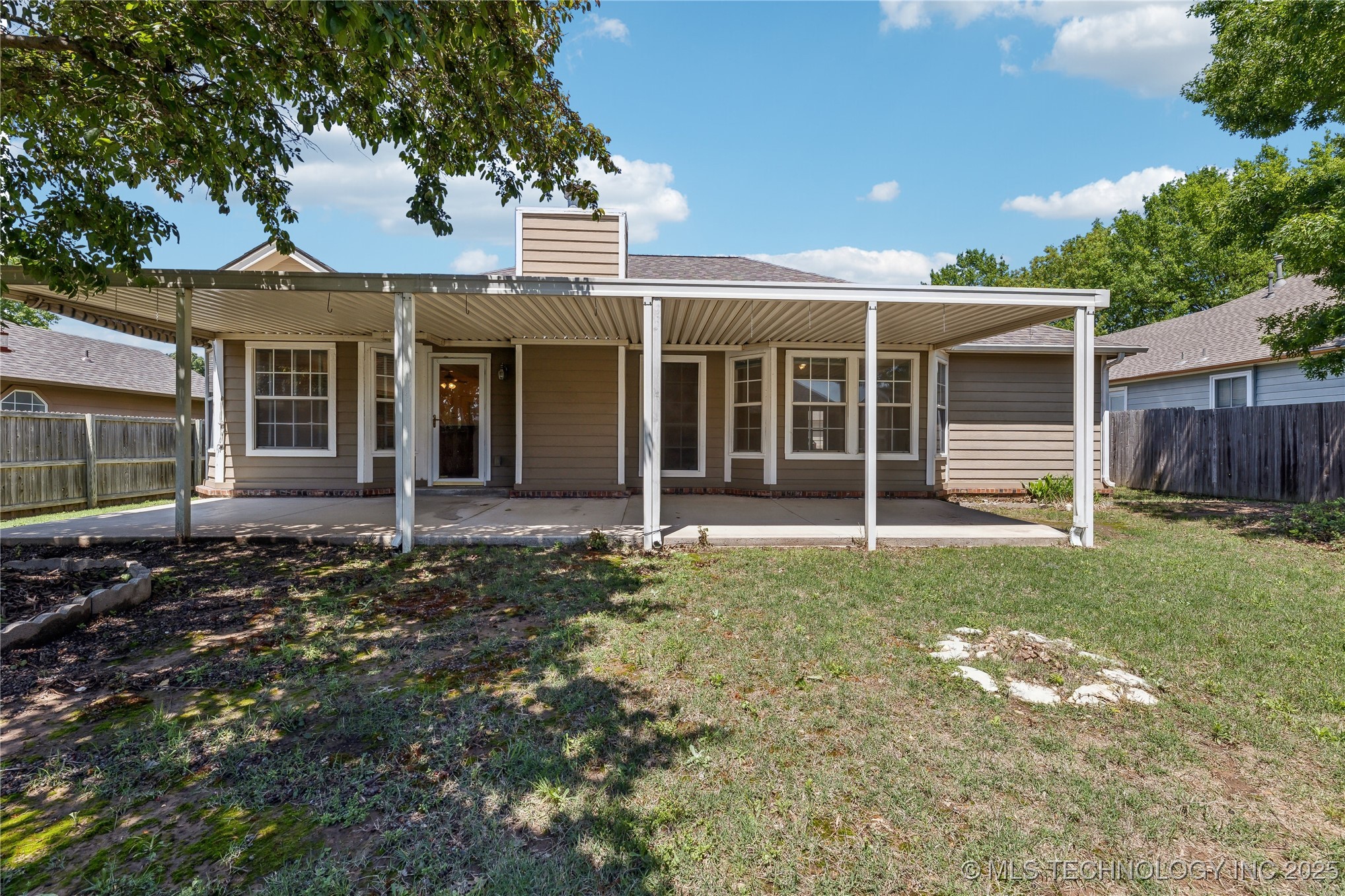 10220 E 116th Place S