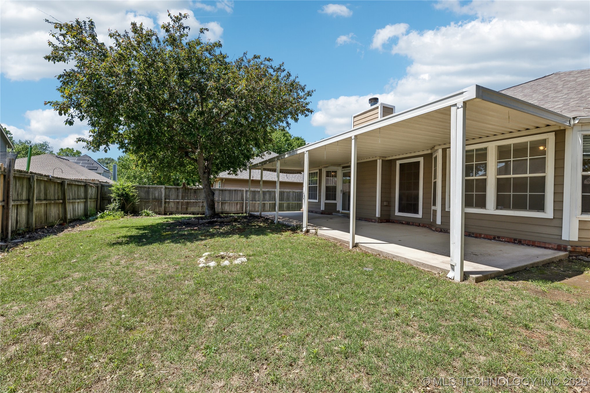 10220 E 116th Place S