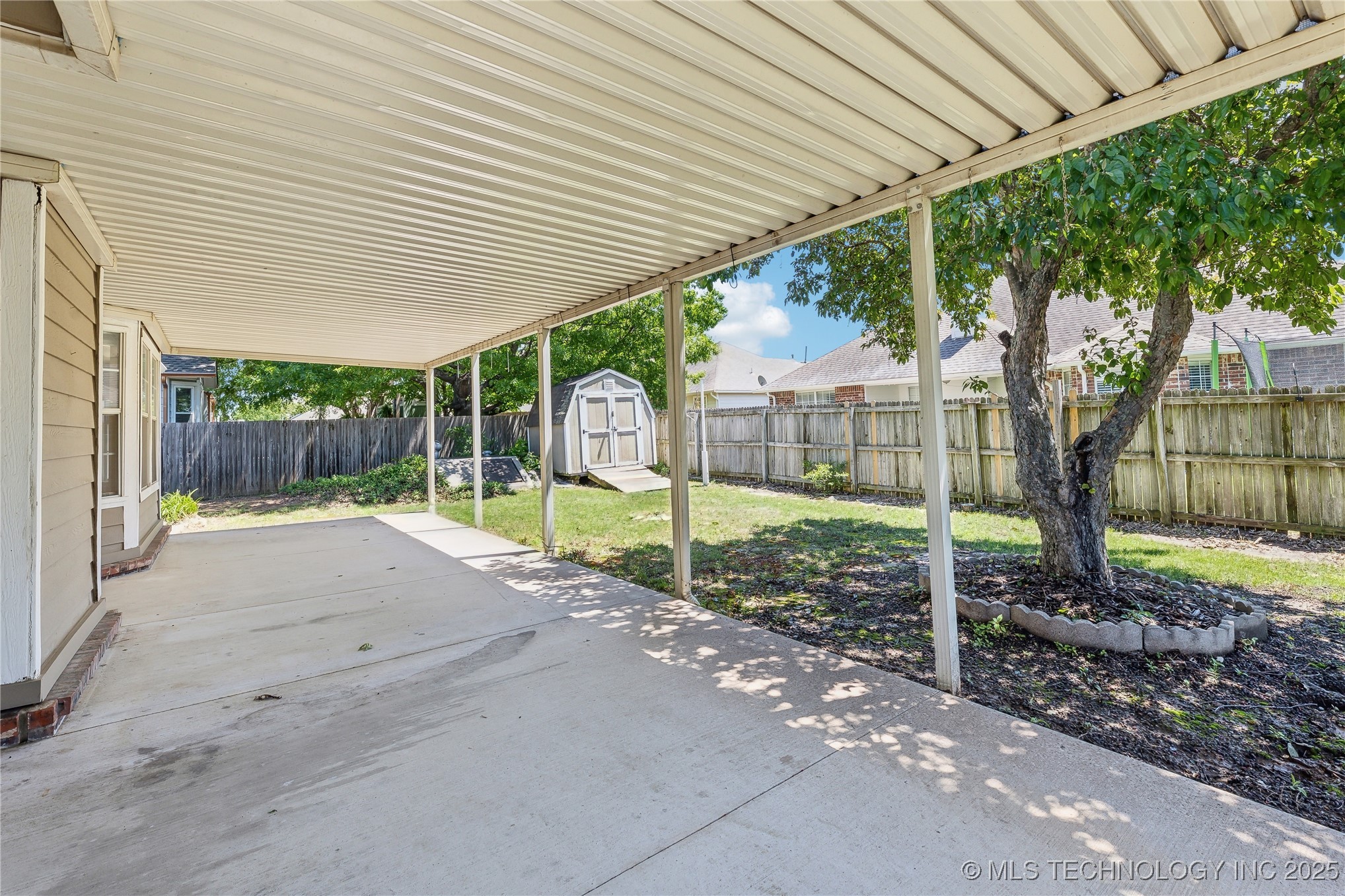 10220 E 116th Place S