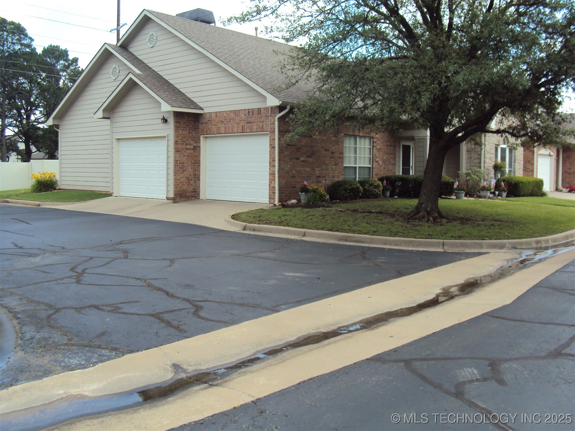 8303 E 77th Place