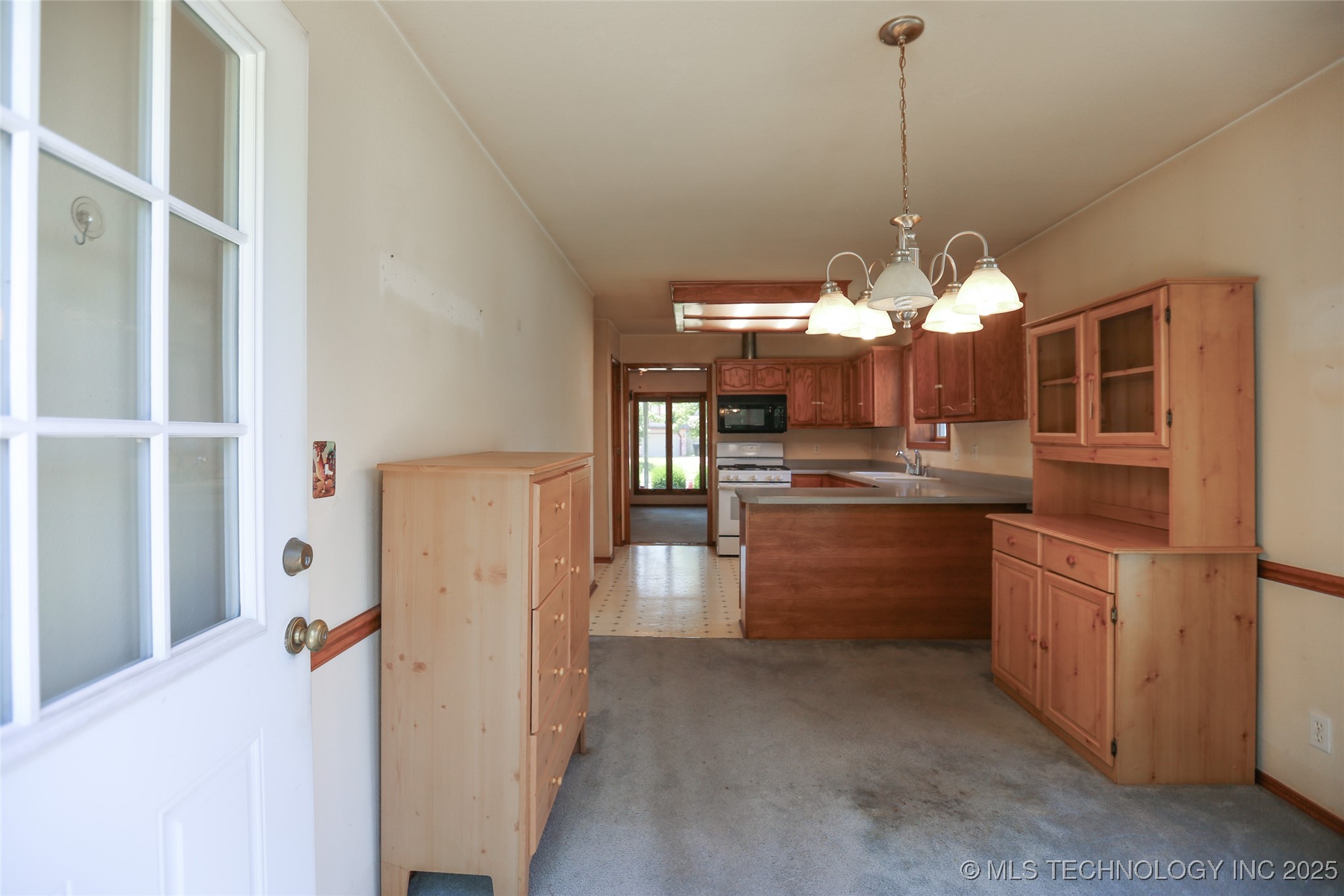 104 E Laredo Place