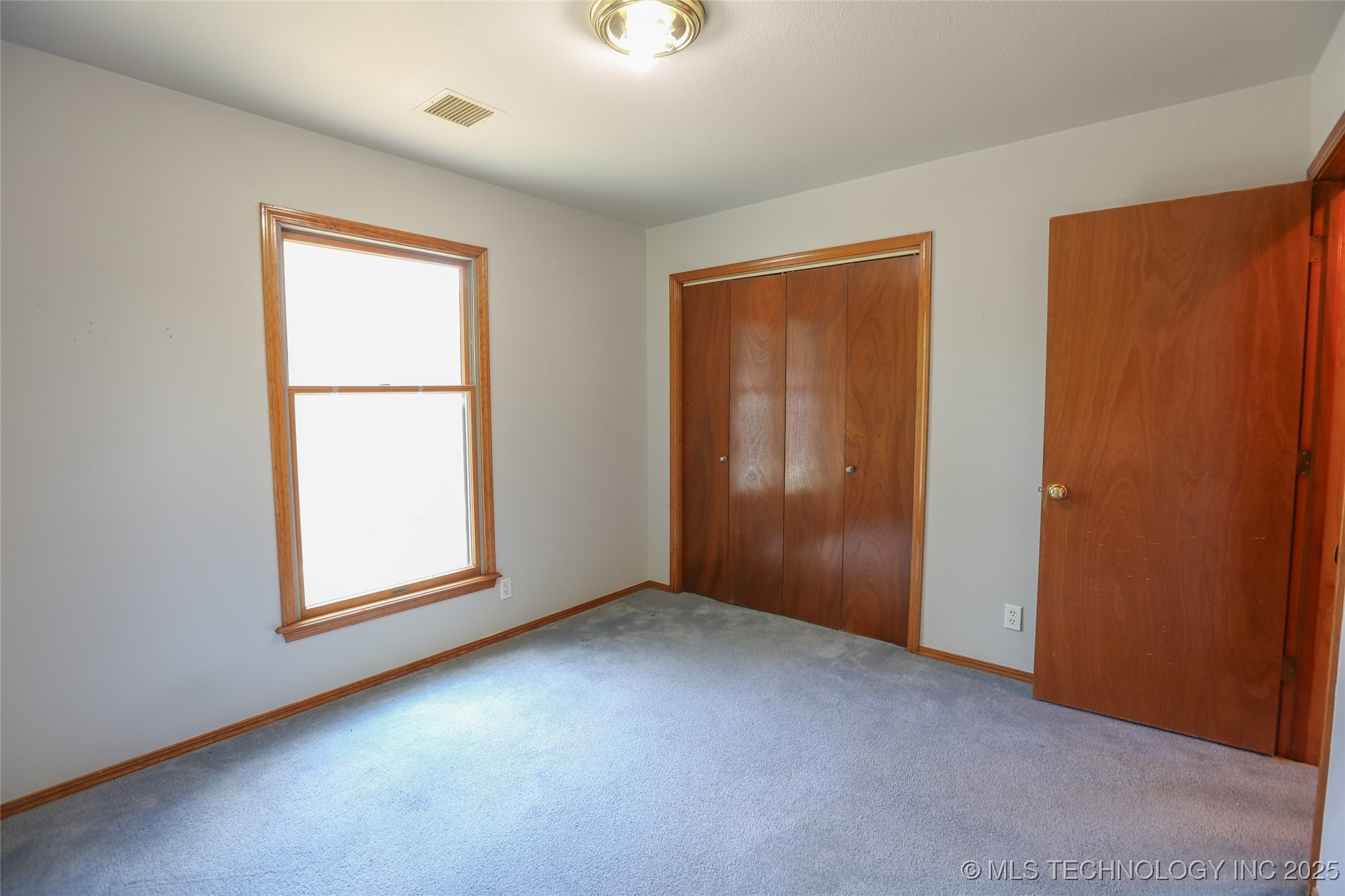 104 E Laredo Place