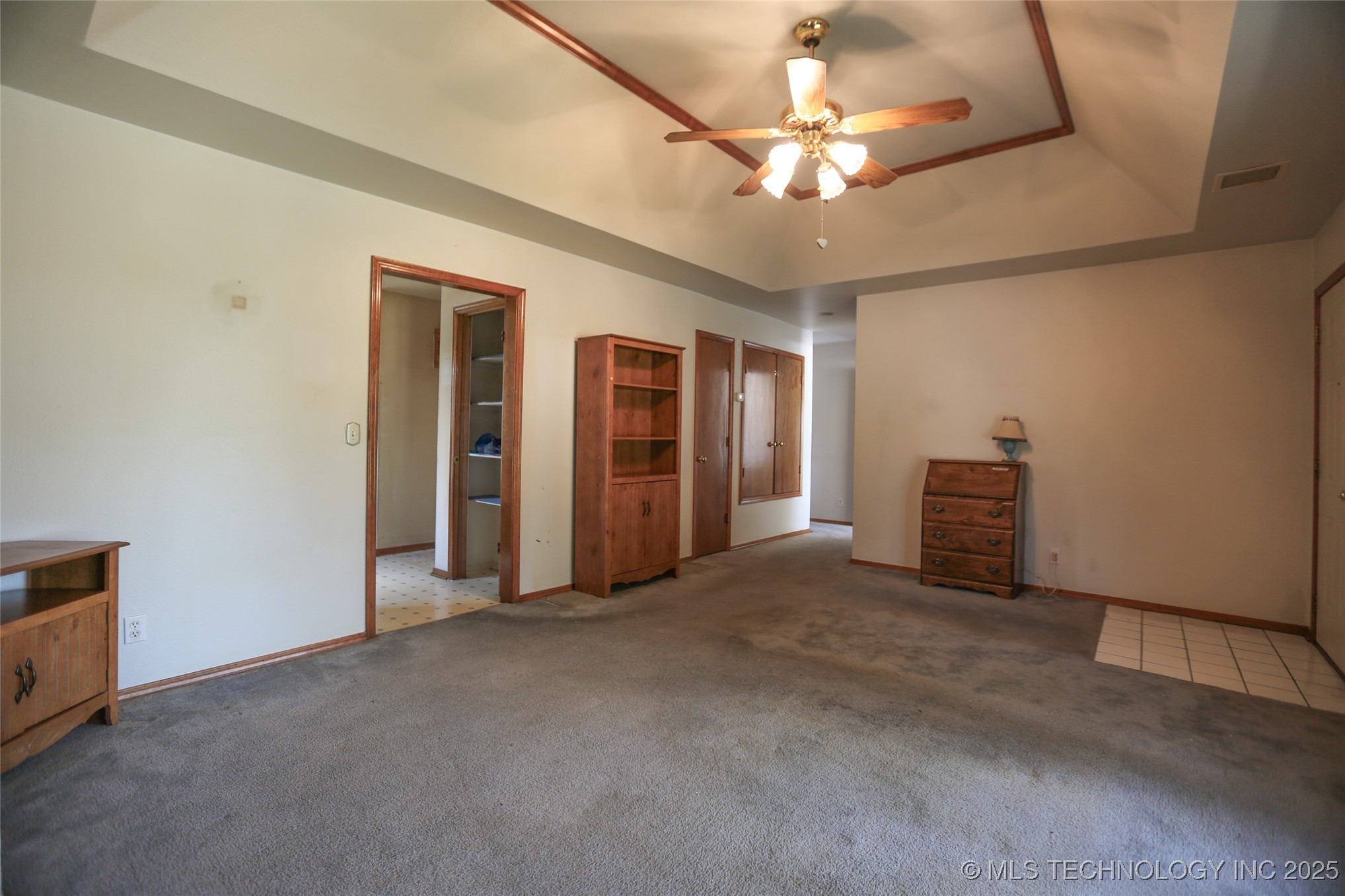 104 E Laredo Place