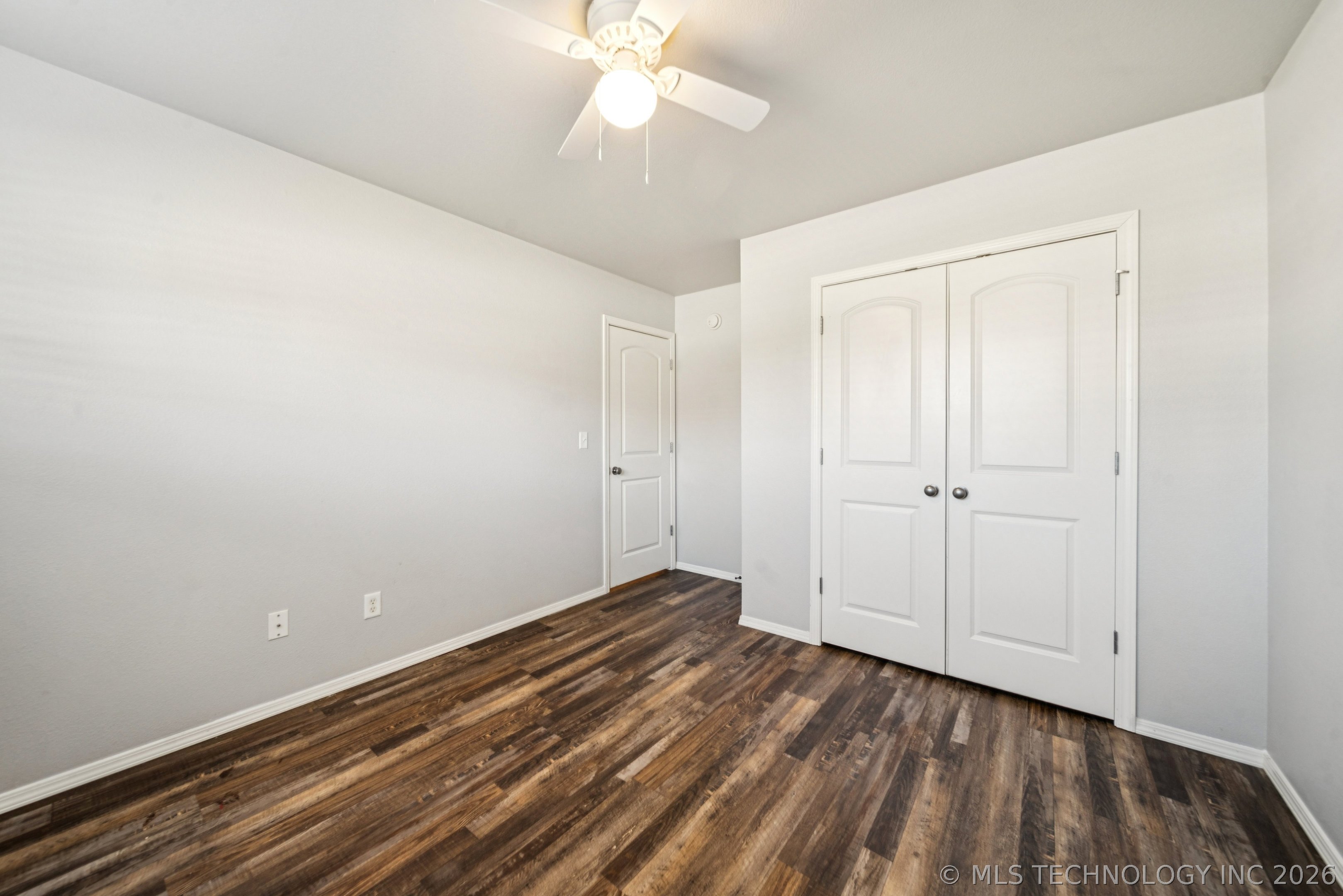 2401 W Pensacola Street
