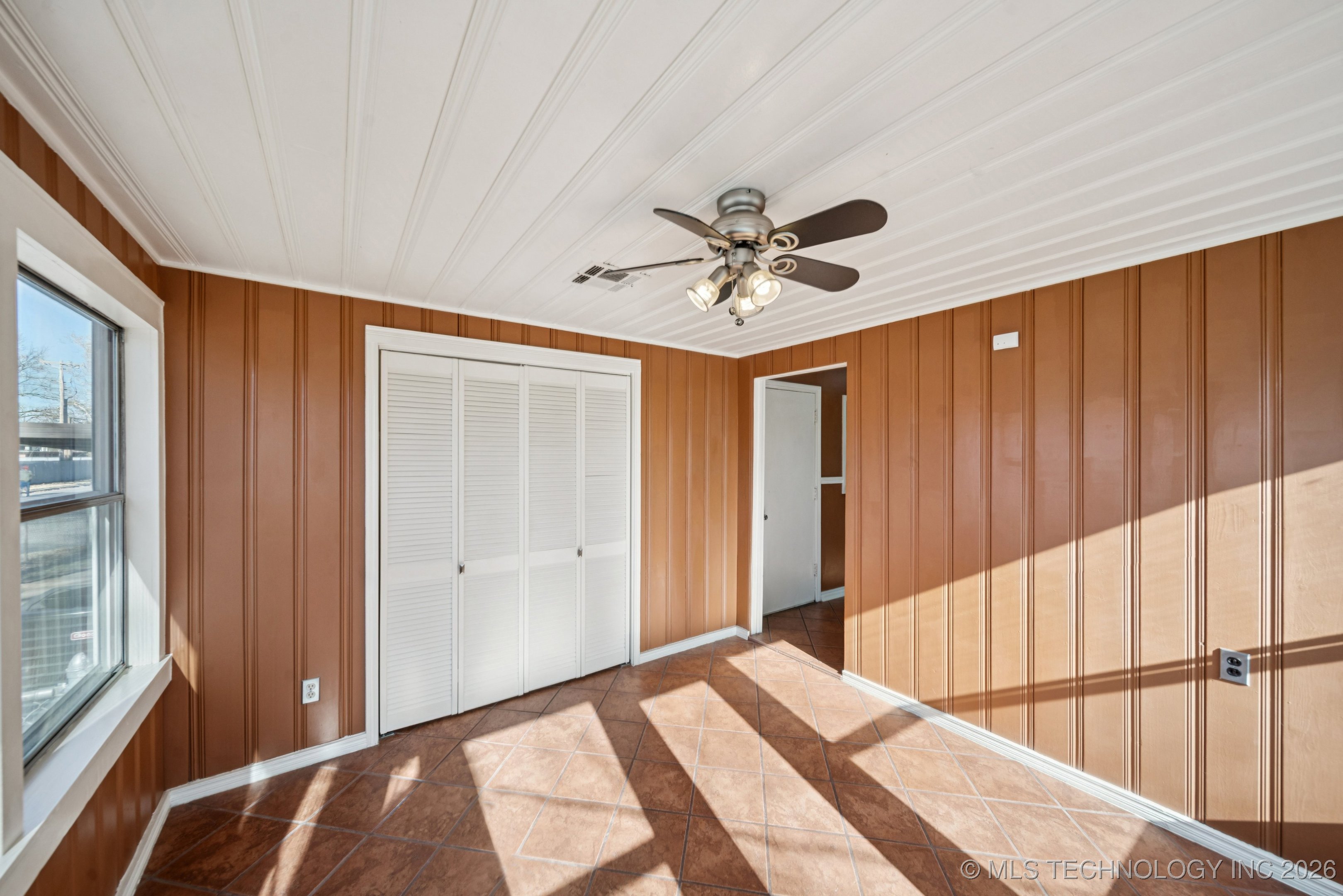 1404 E 49th Street