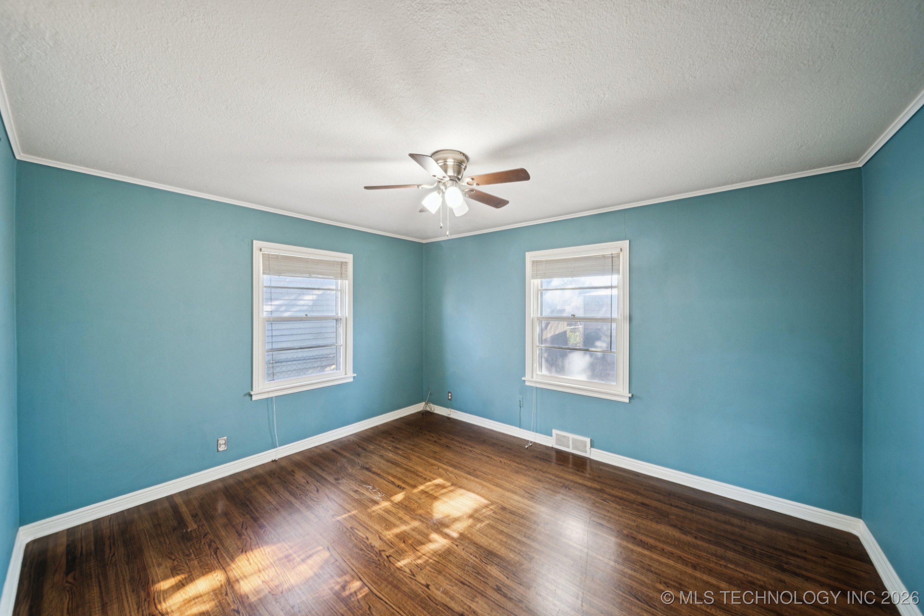 1404 E 49th Street