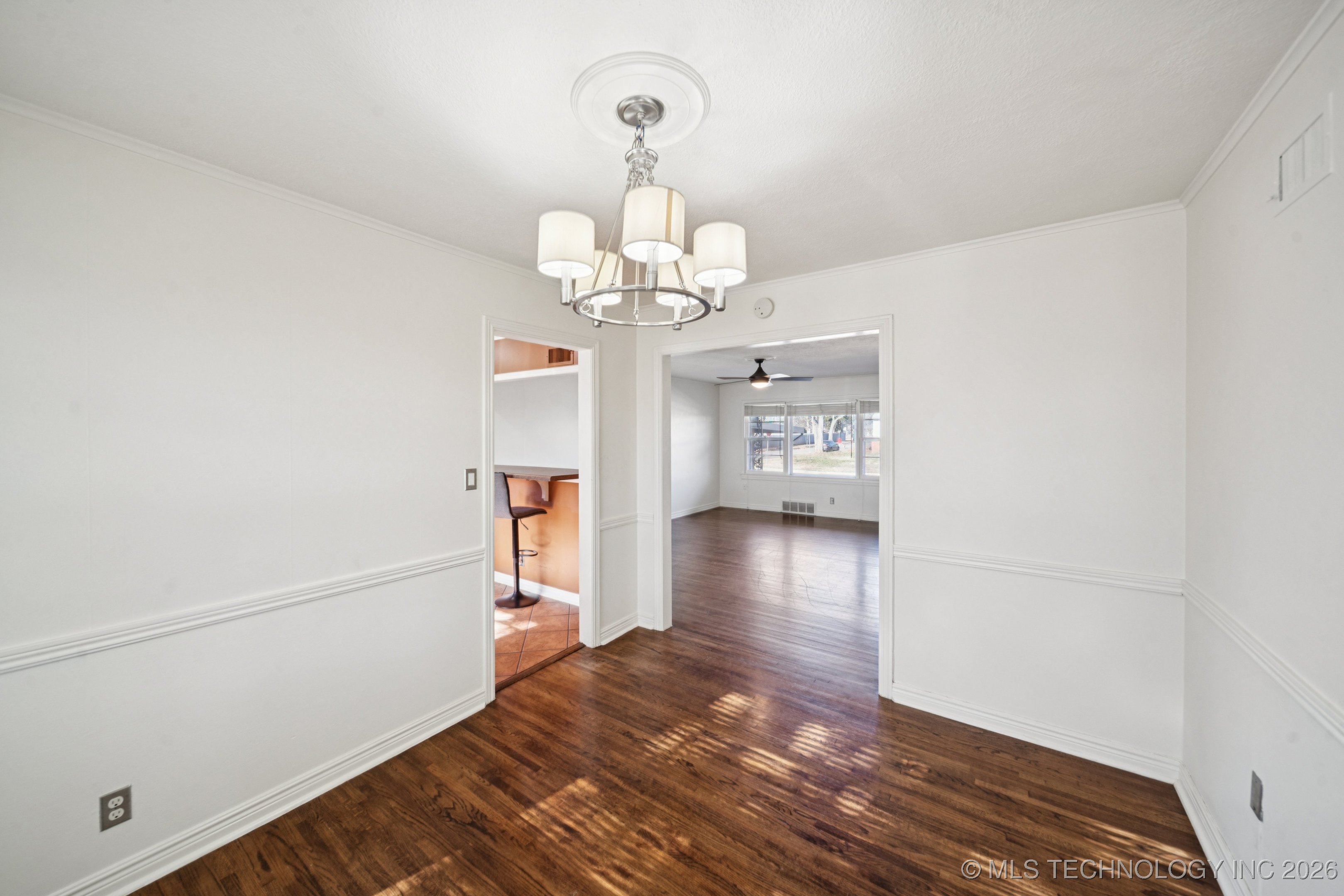 1404 E 49th Street