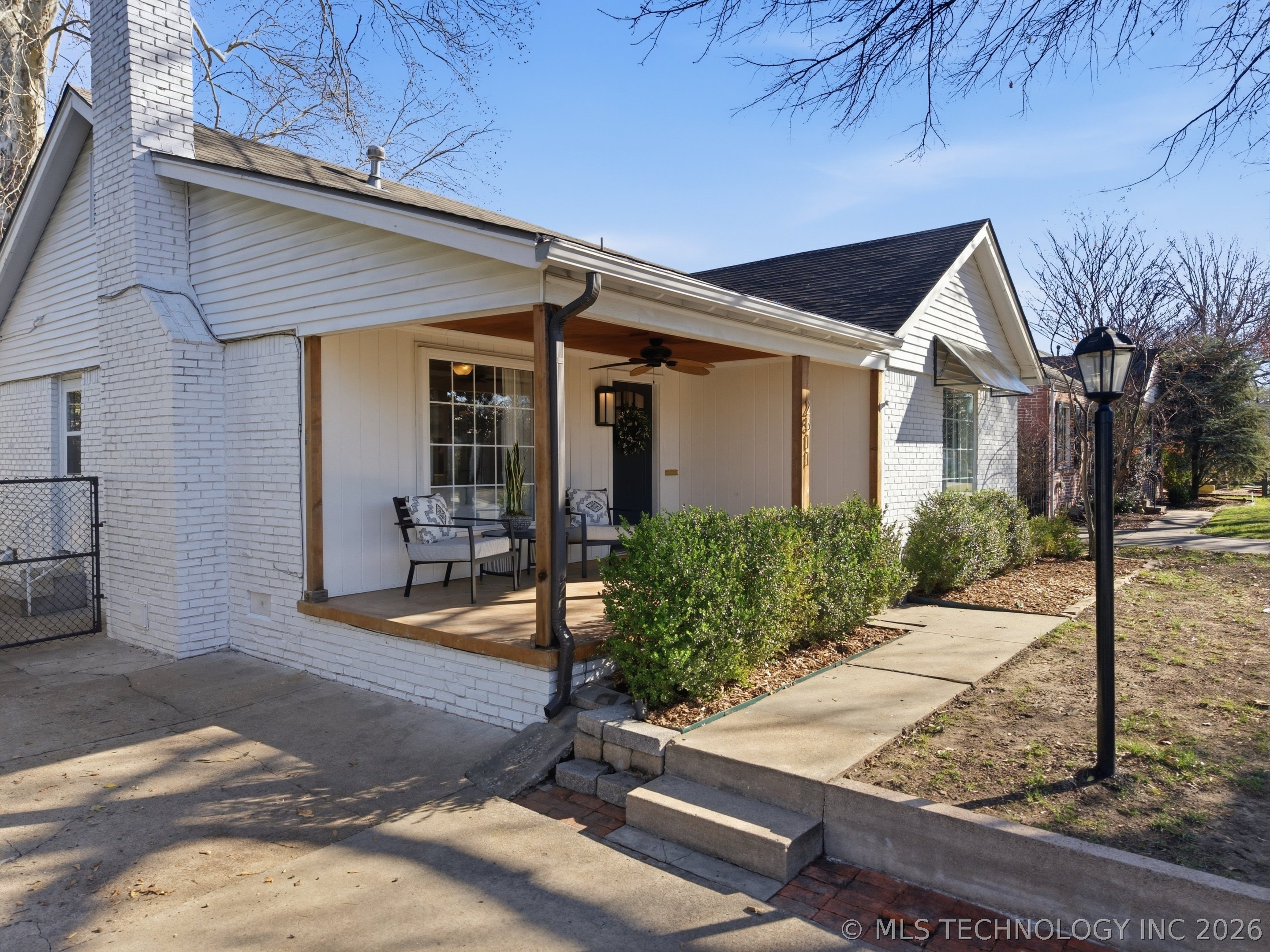 2511 E 17th Street