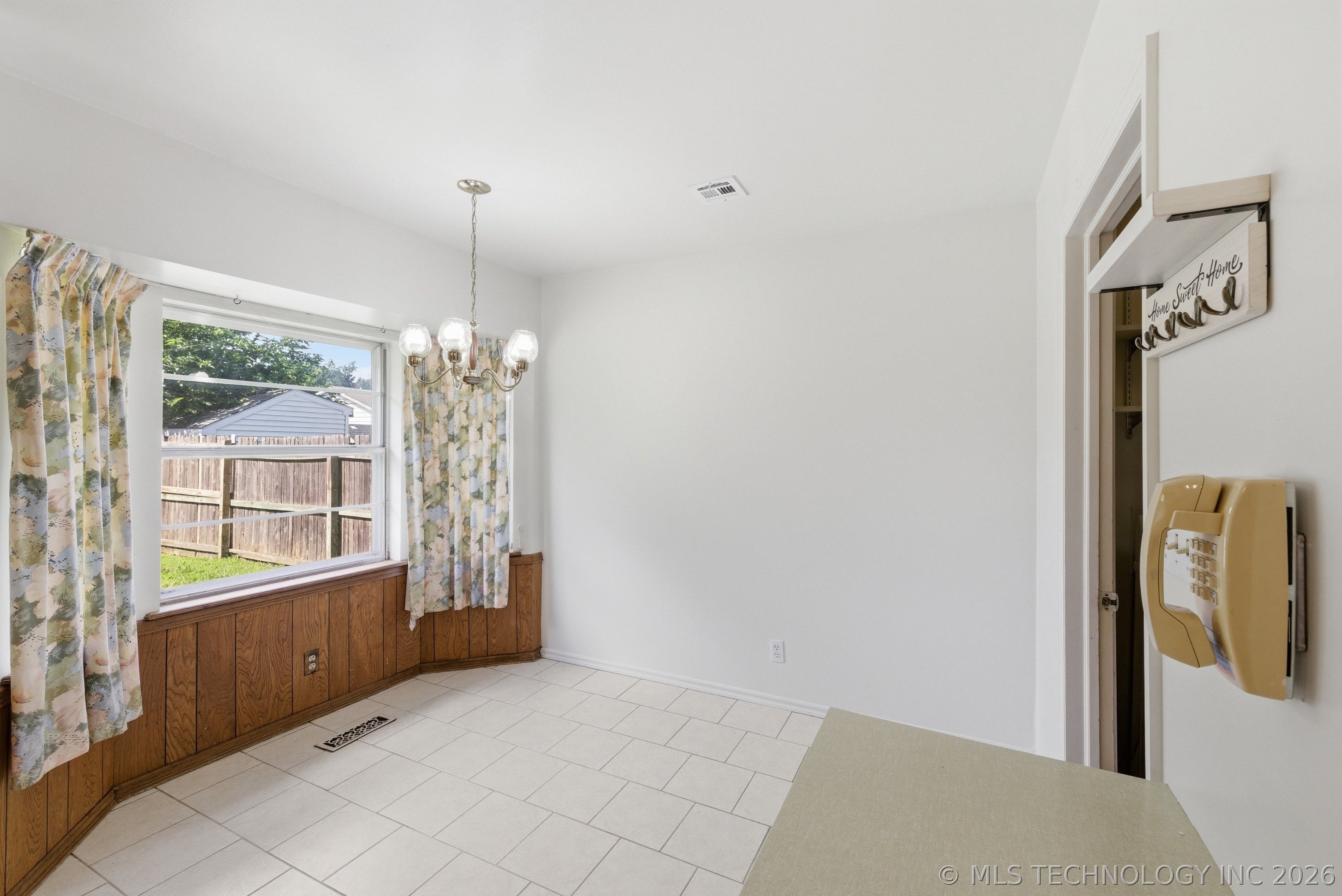 6828 E 47th Street