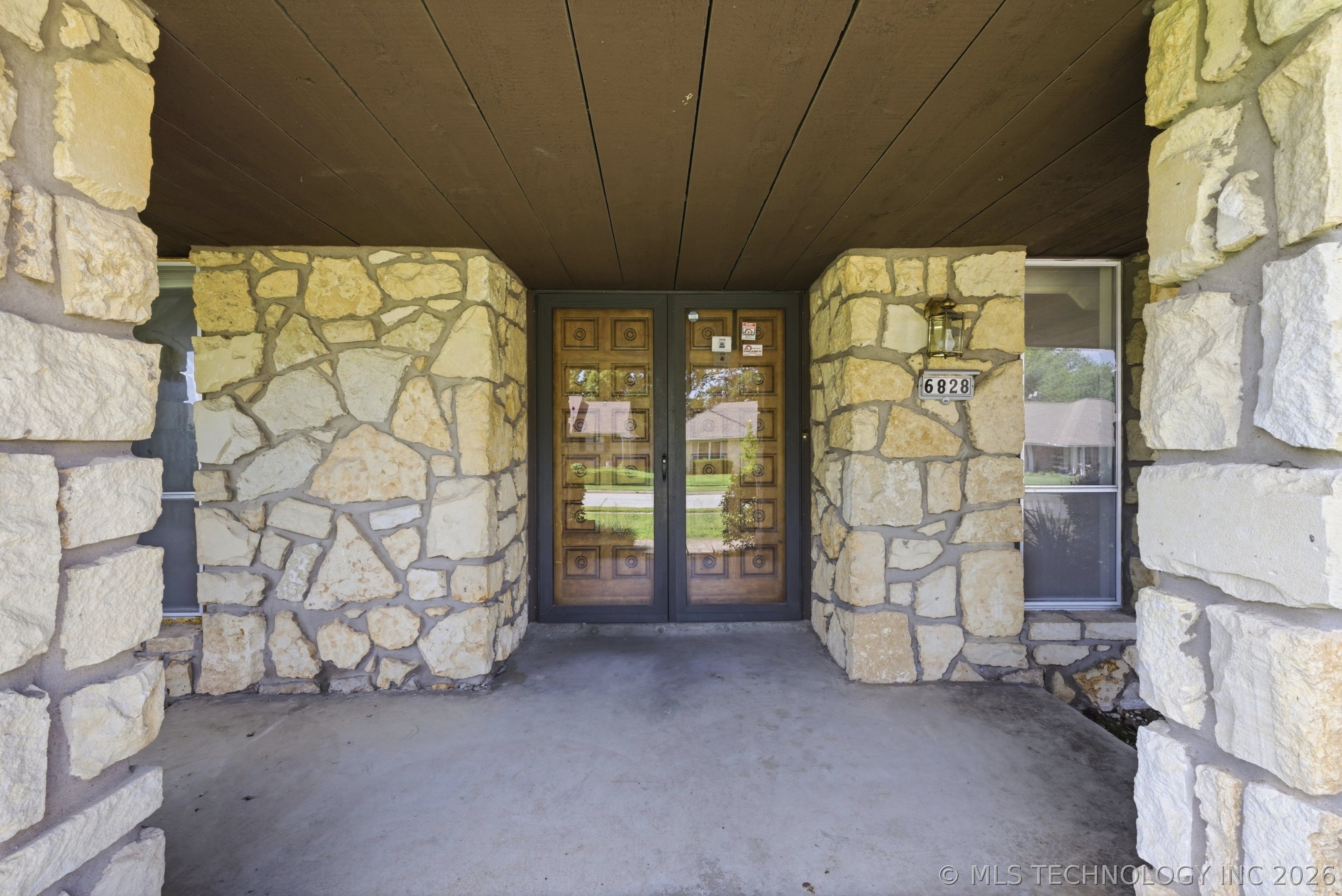 6828 E 47th Street