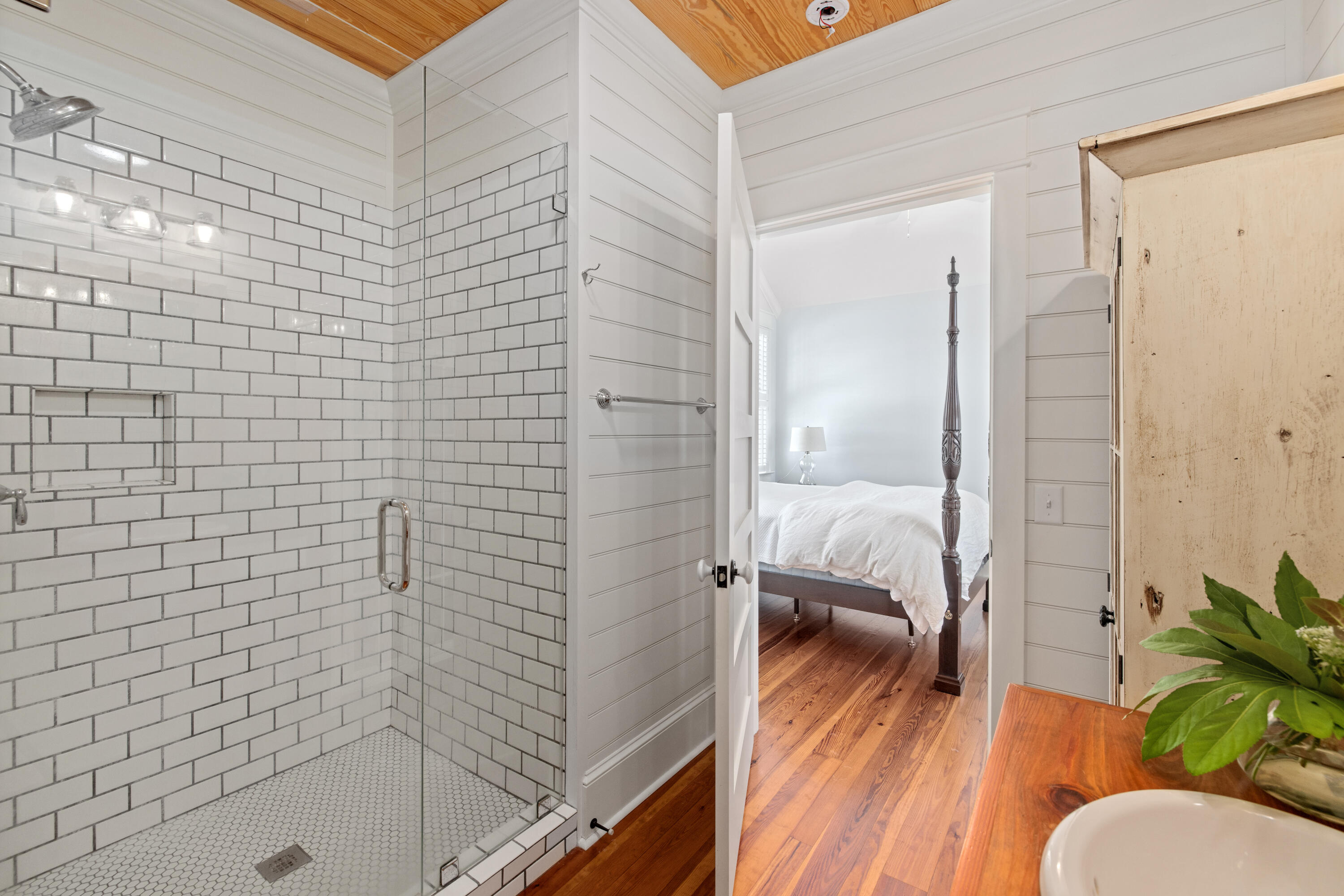 8717 Crawford Island Lane