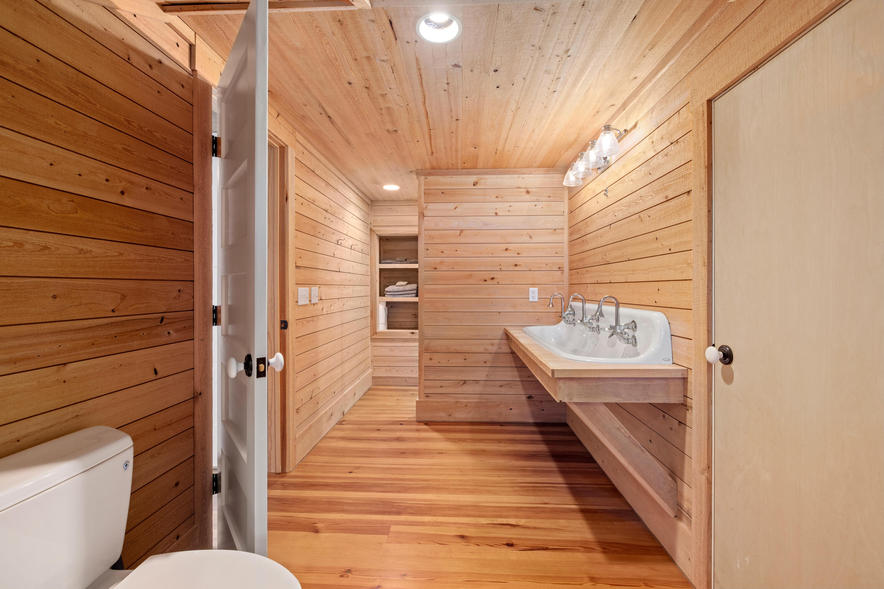 8717 Crawford Island Lane