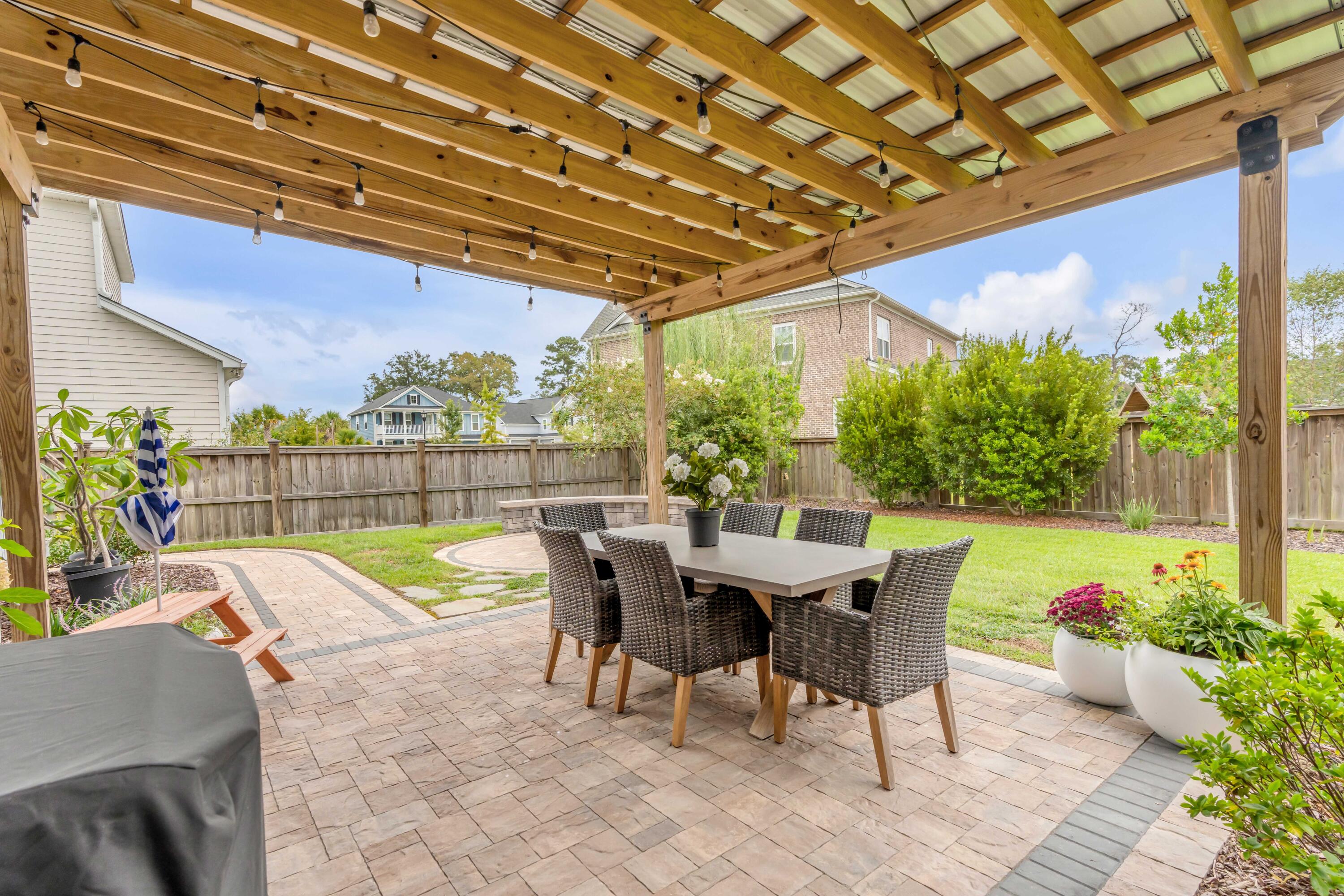 866 Shutes Folly Drive