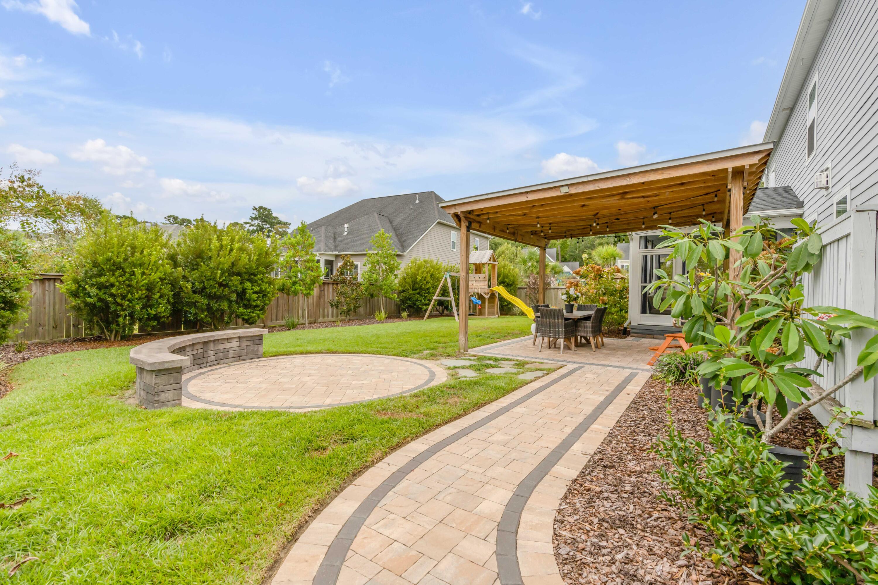 866 Shutes Folly Drive