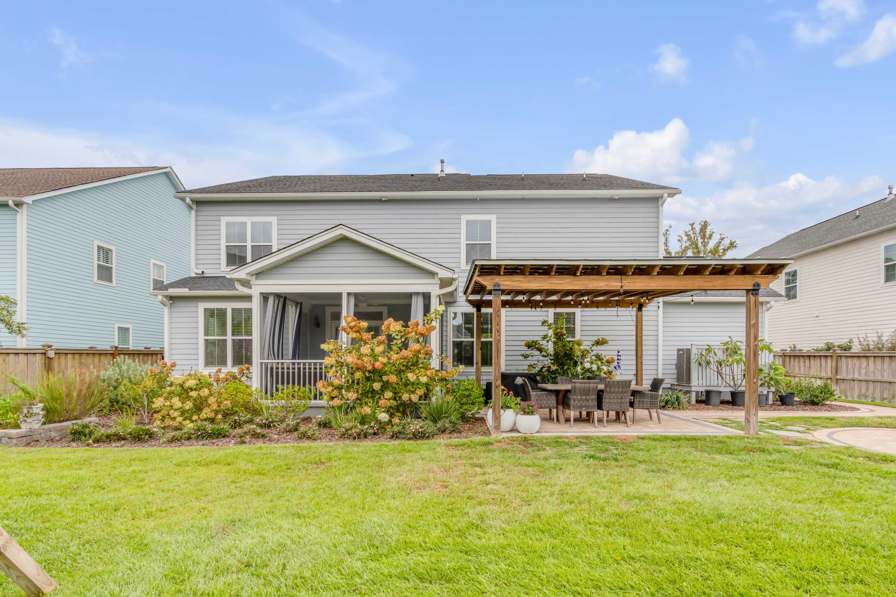 866 Shutes Folly Drive