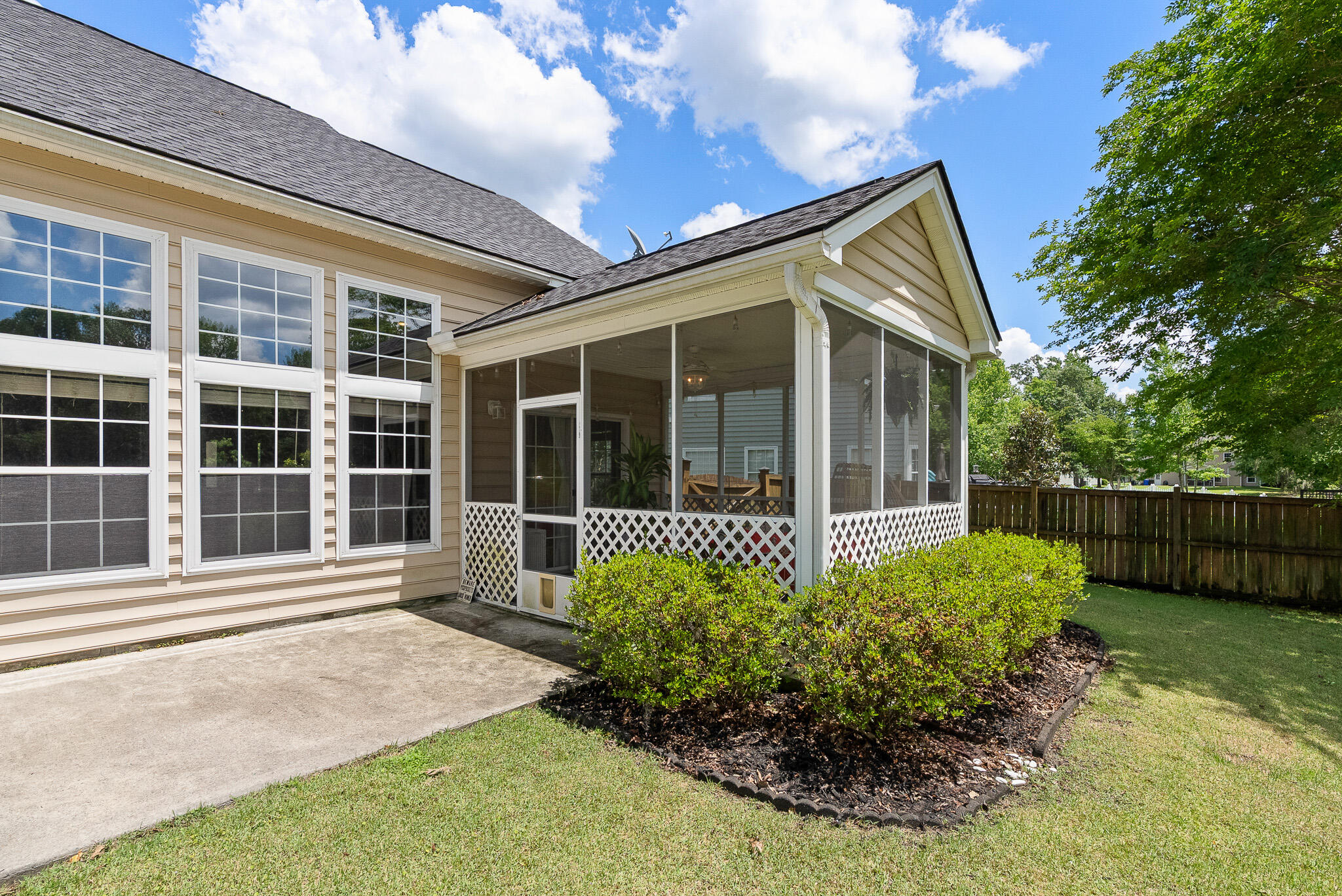465 Blue Dragonfly Drive