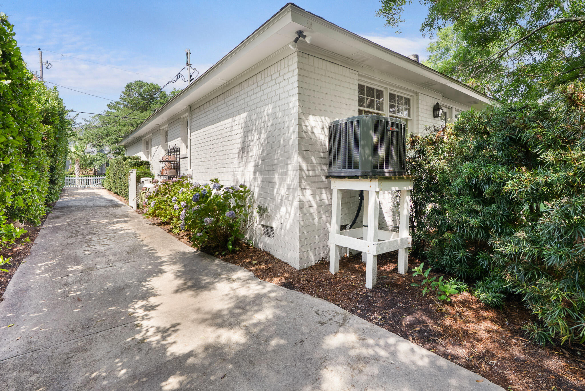 708 Pitt Street