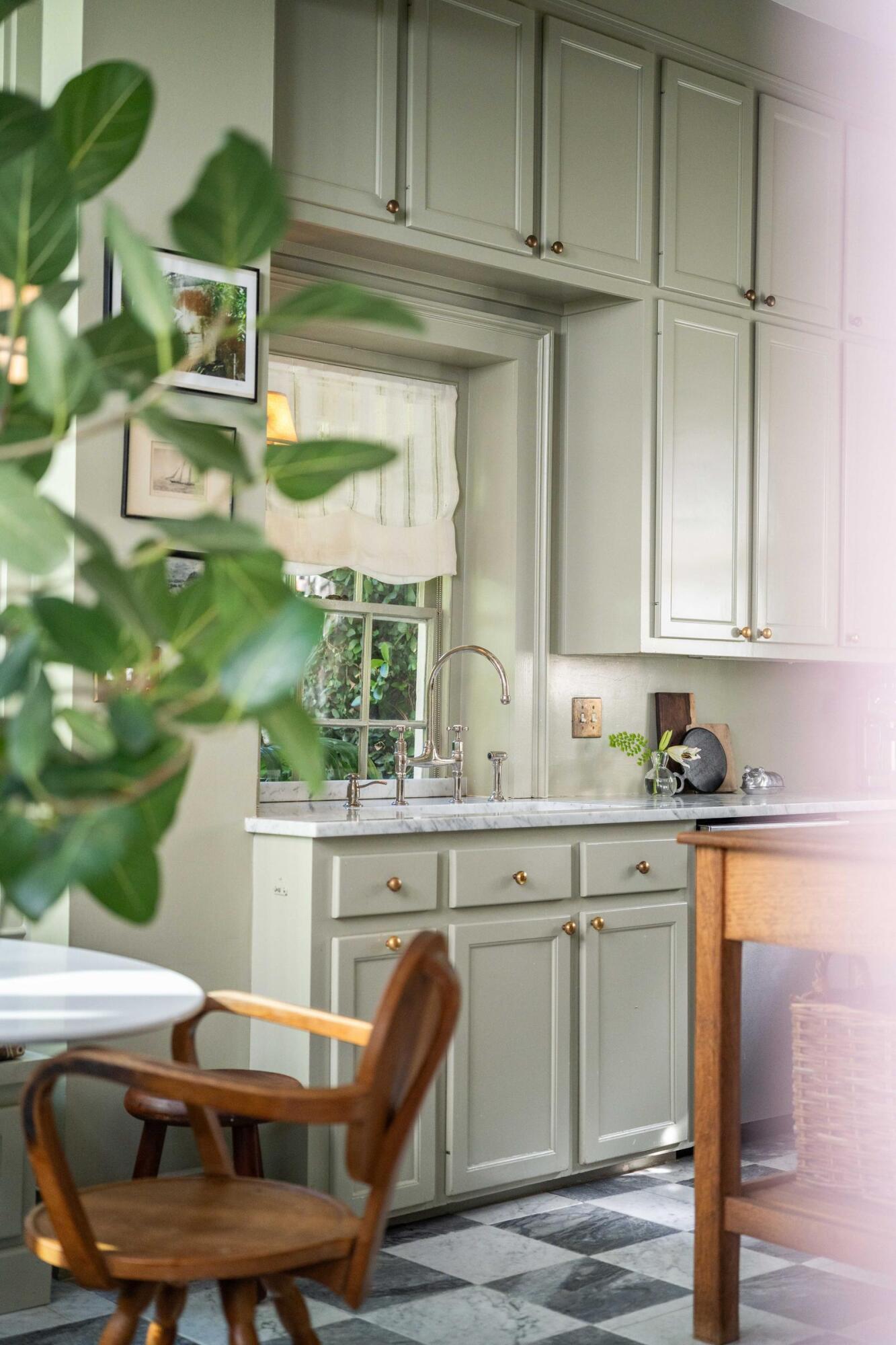 11 Saint Michaels Alley