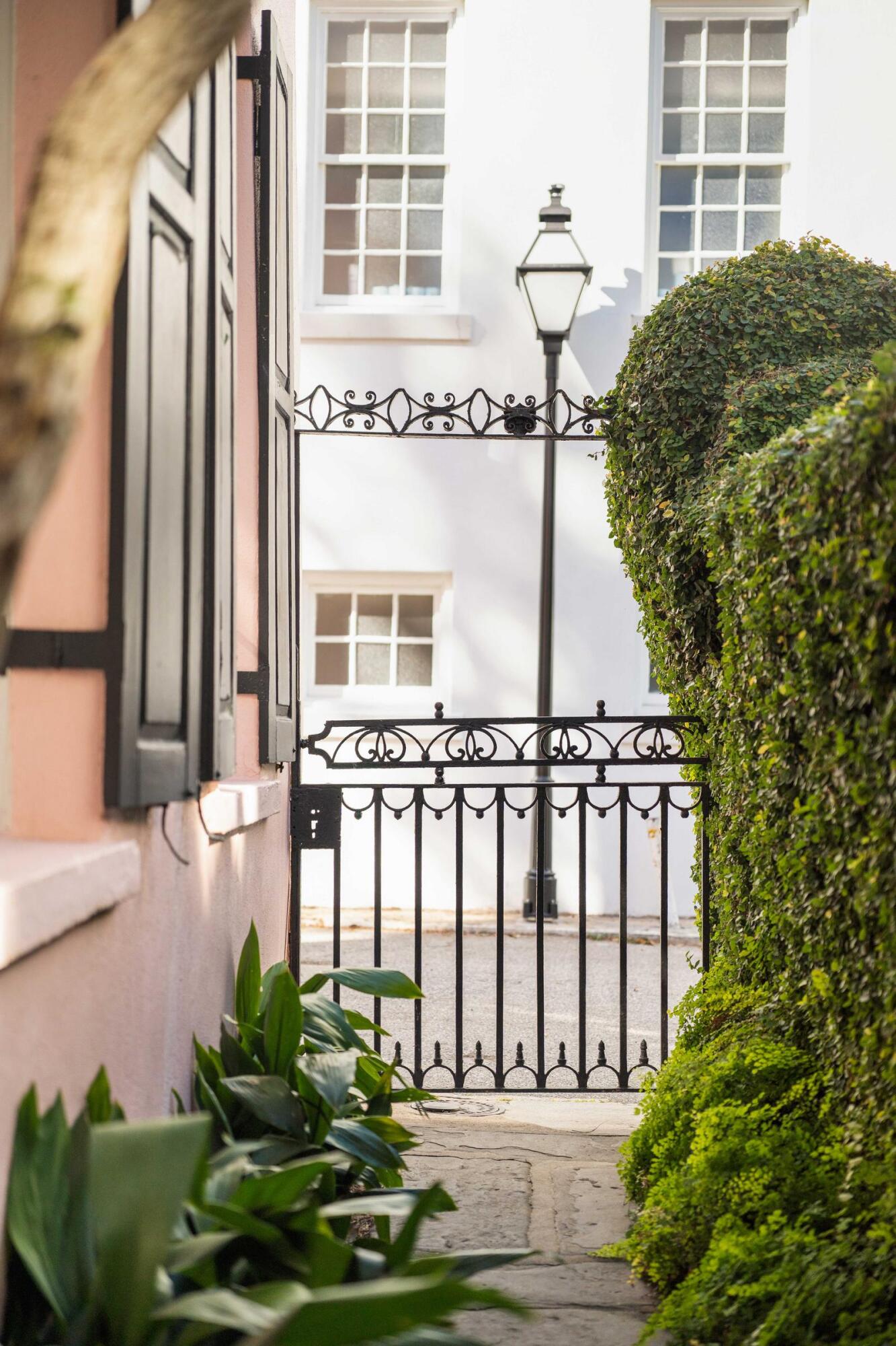 11 Saint Michaels Alley